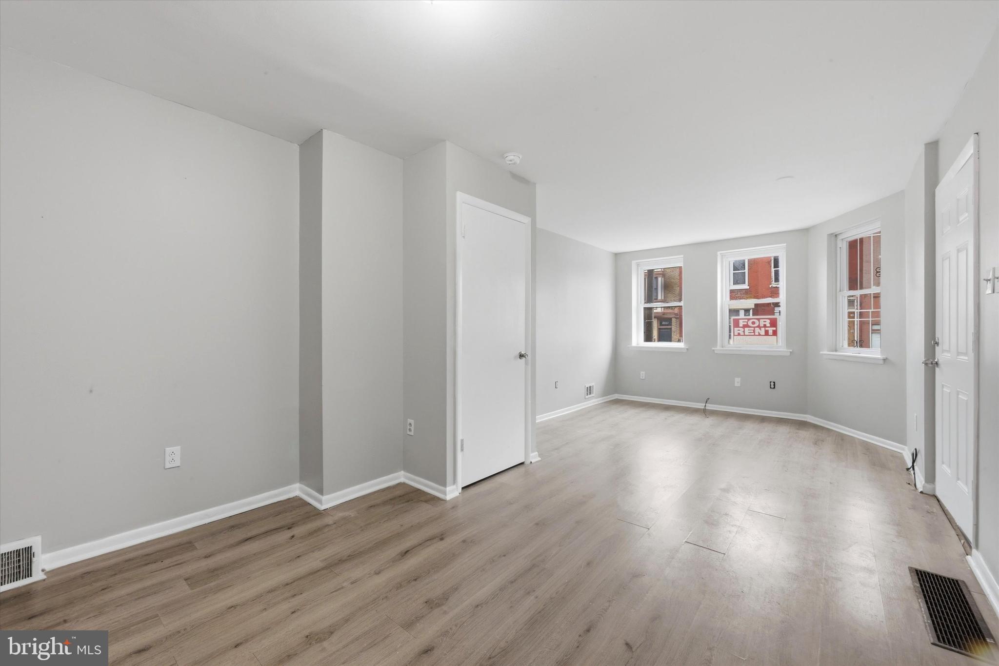 STRAWBERRY MANSION - Residential Income