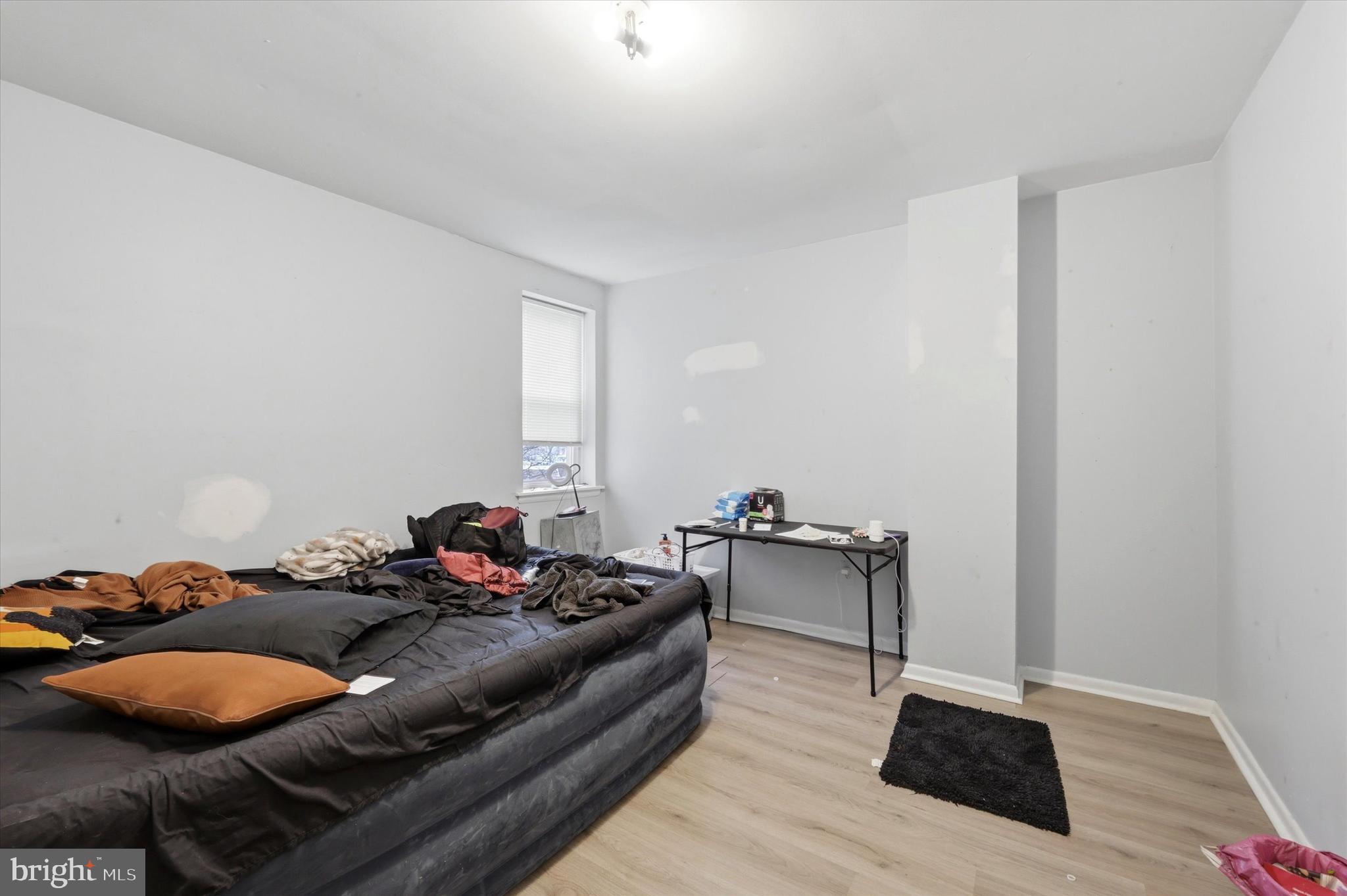 STRAWBERRY MANSION - Residential Income