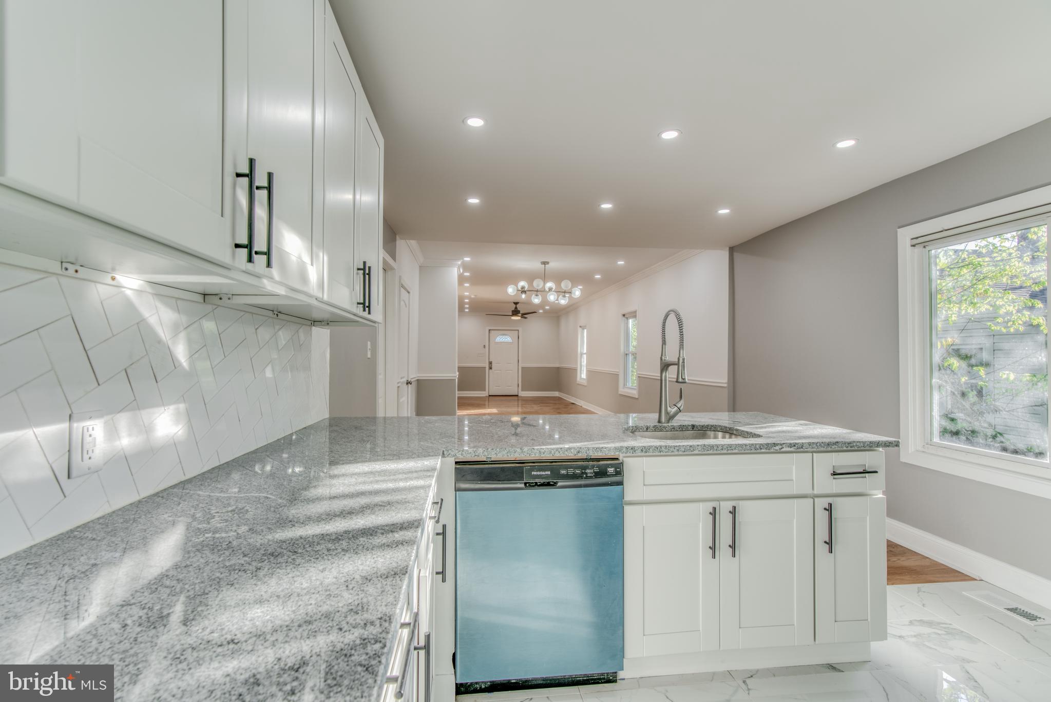 LAURAVILLE HISTORIC DISTRICT - Residential