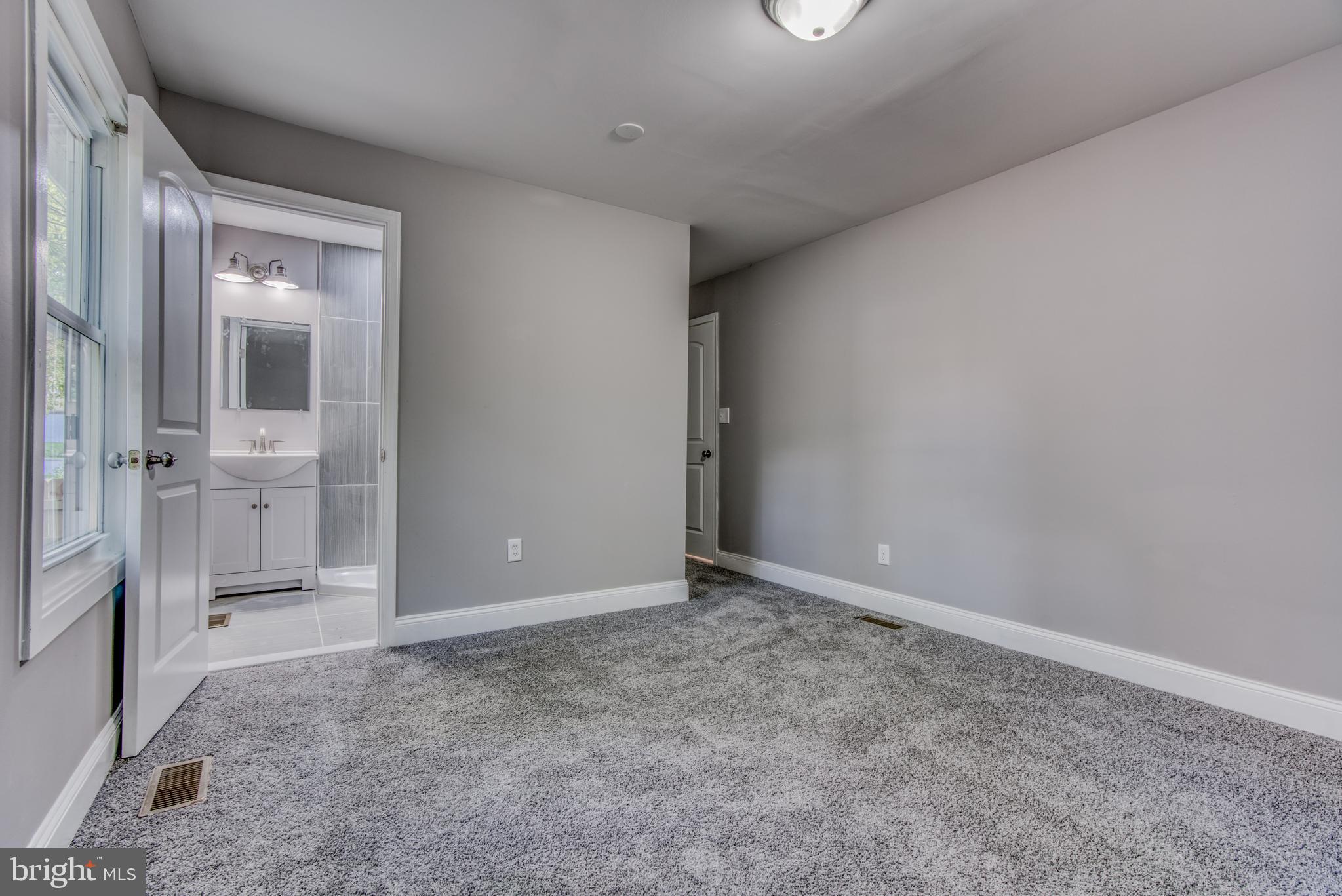 LAURAVILLE HISTORIC DISTRICT - Residential