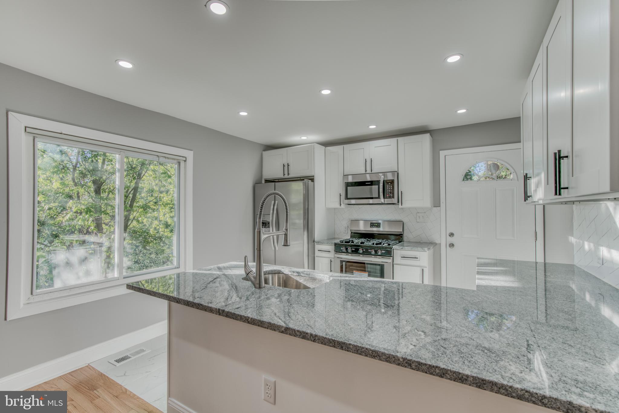 LAURAVILLE HISTORIC DISTRICT - Residential