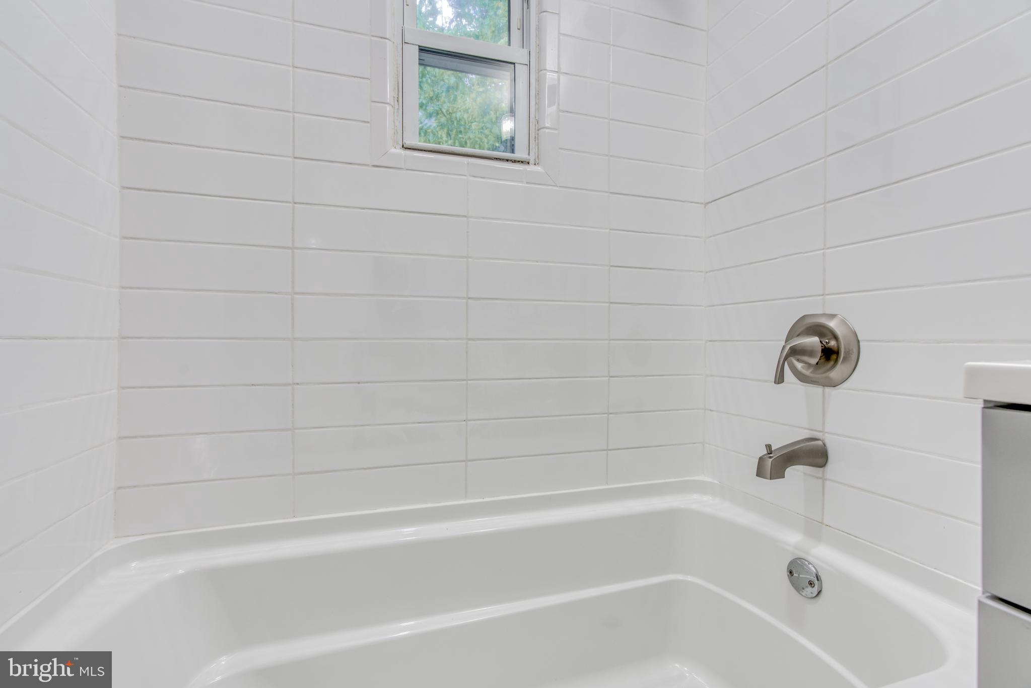 LAURAVILLE HISTORIC DISTRICT - Residential