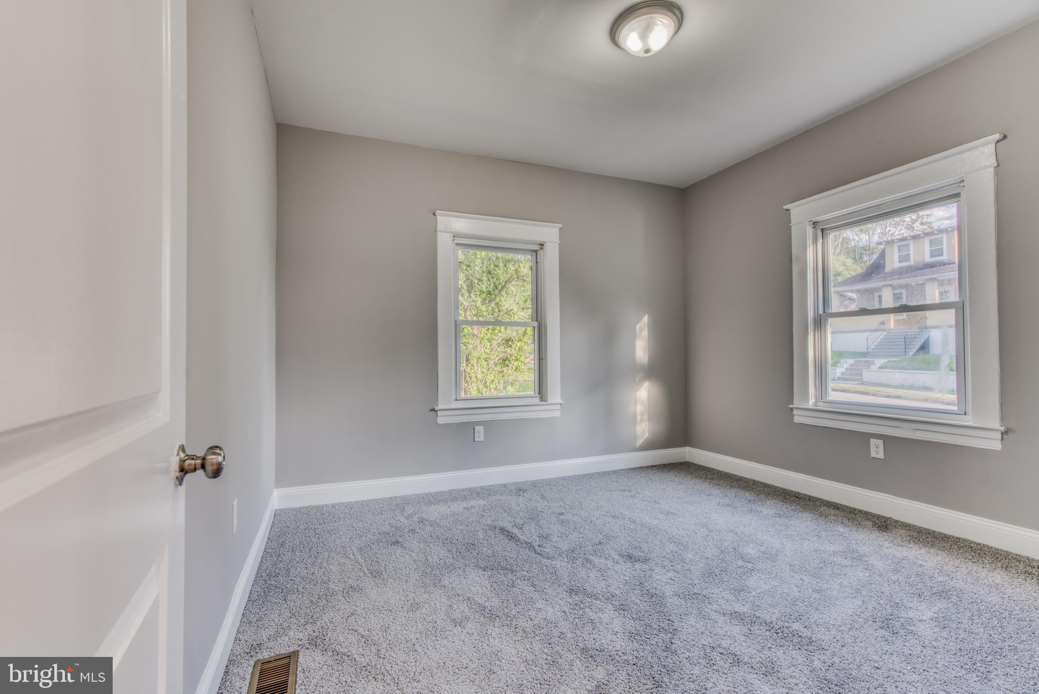 LAURAVILLE HISTORIC DISTRICT - Residential