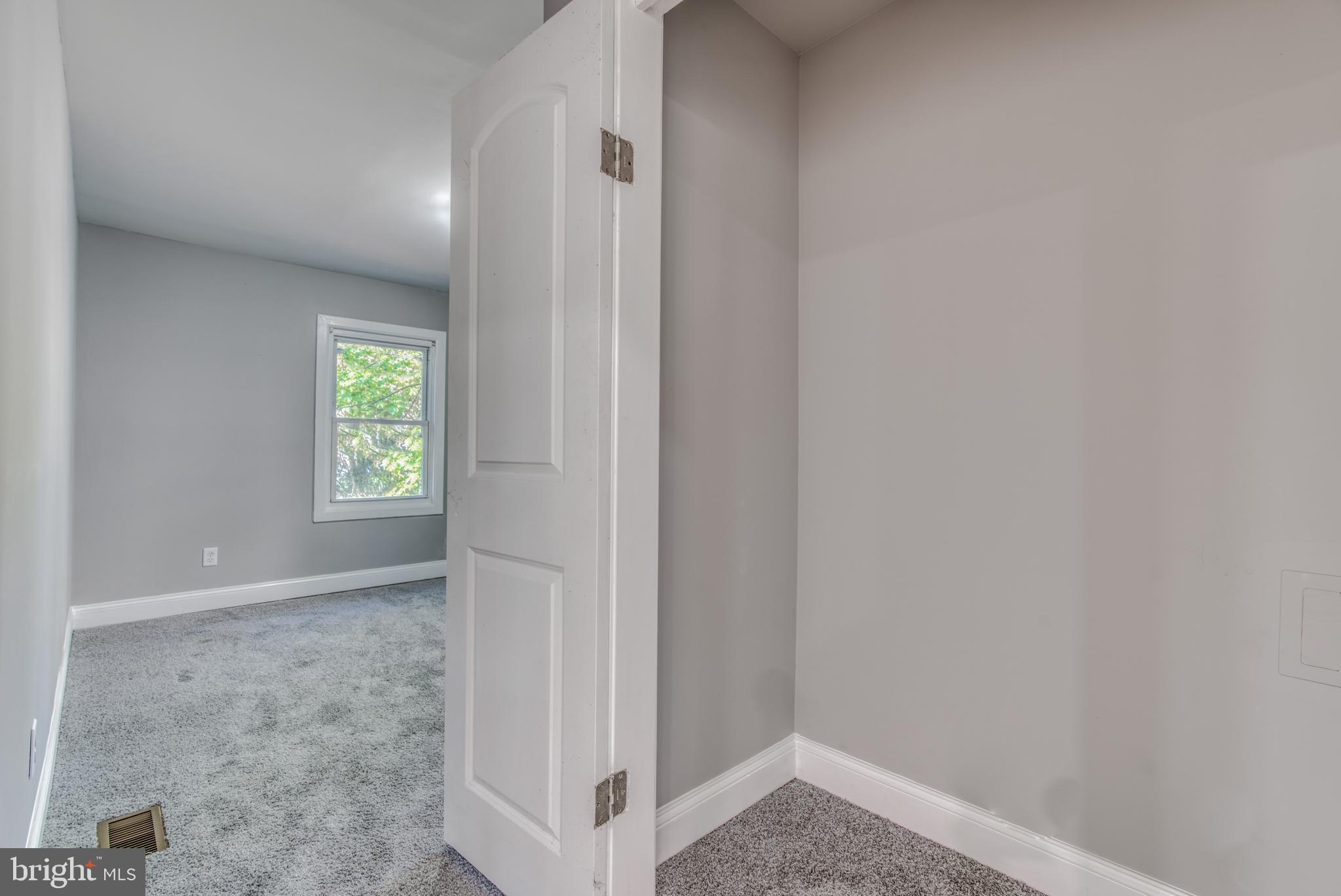 LAURAVILLE HISTORIC DISTRICT - Residential