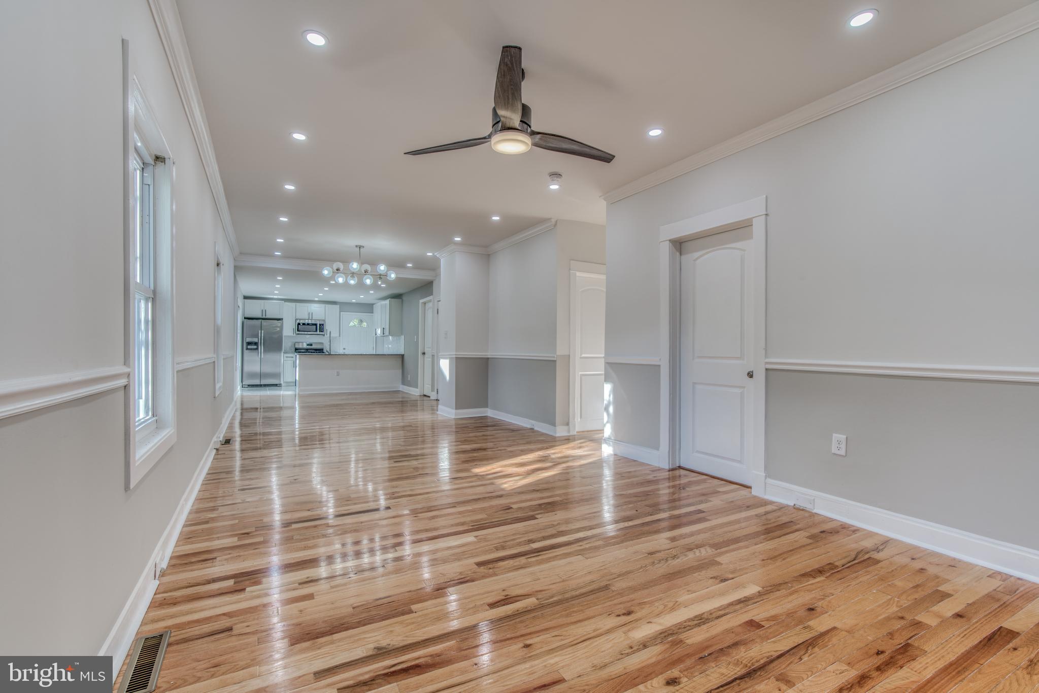 LAURAVILLE HISTORIC DISTRICT - Residential