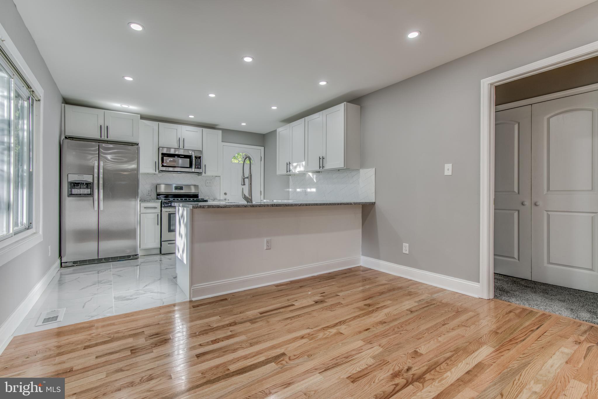 LAURAVILLE HISTORIC DISTRICT - Residential