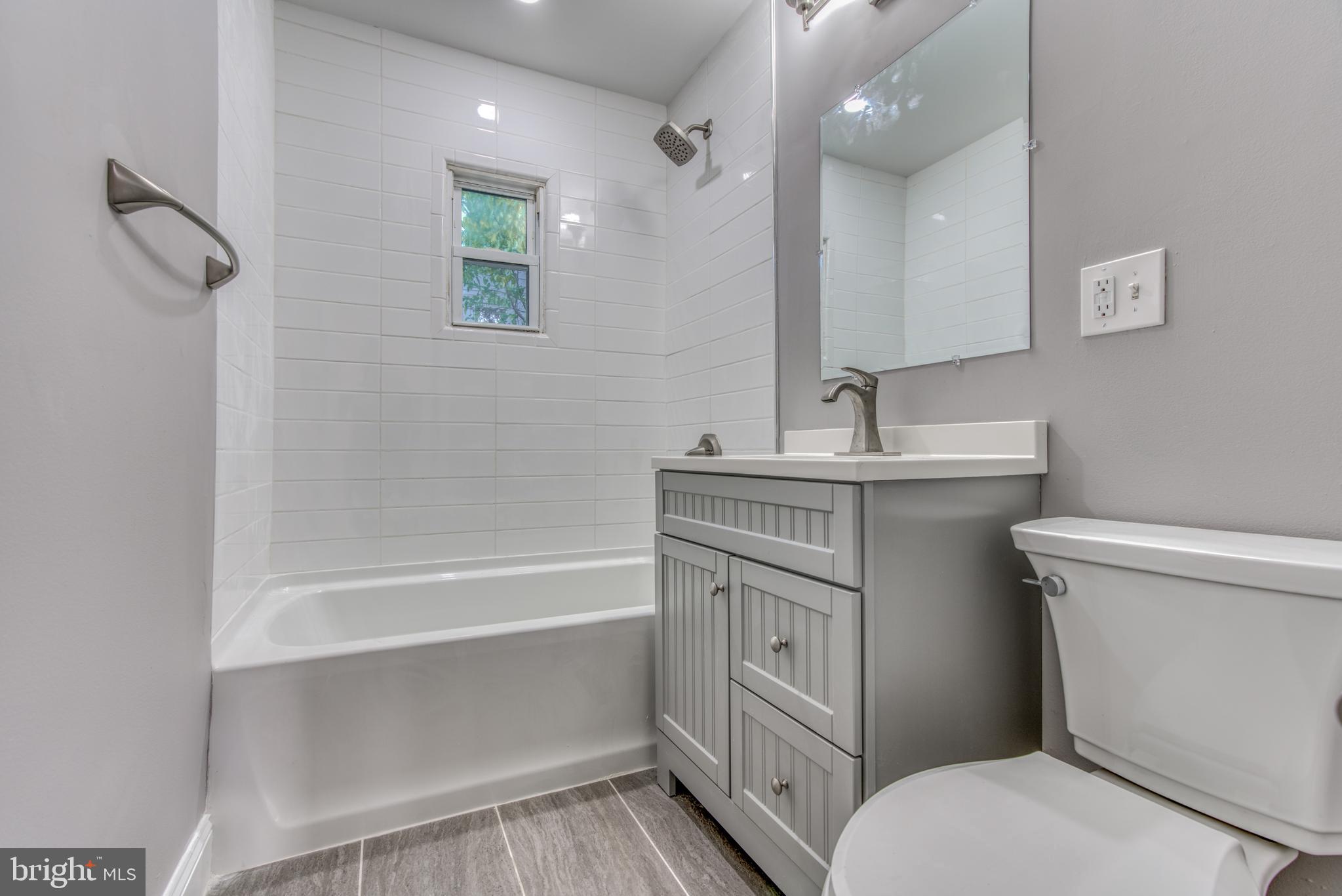 LAURAVILLE HISTORIC DISTRICT - Residential