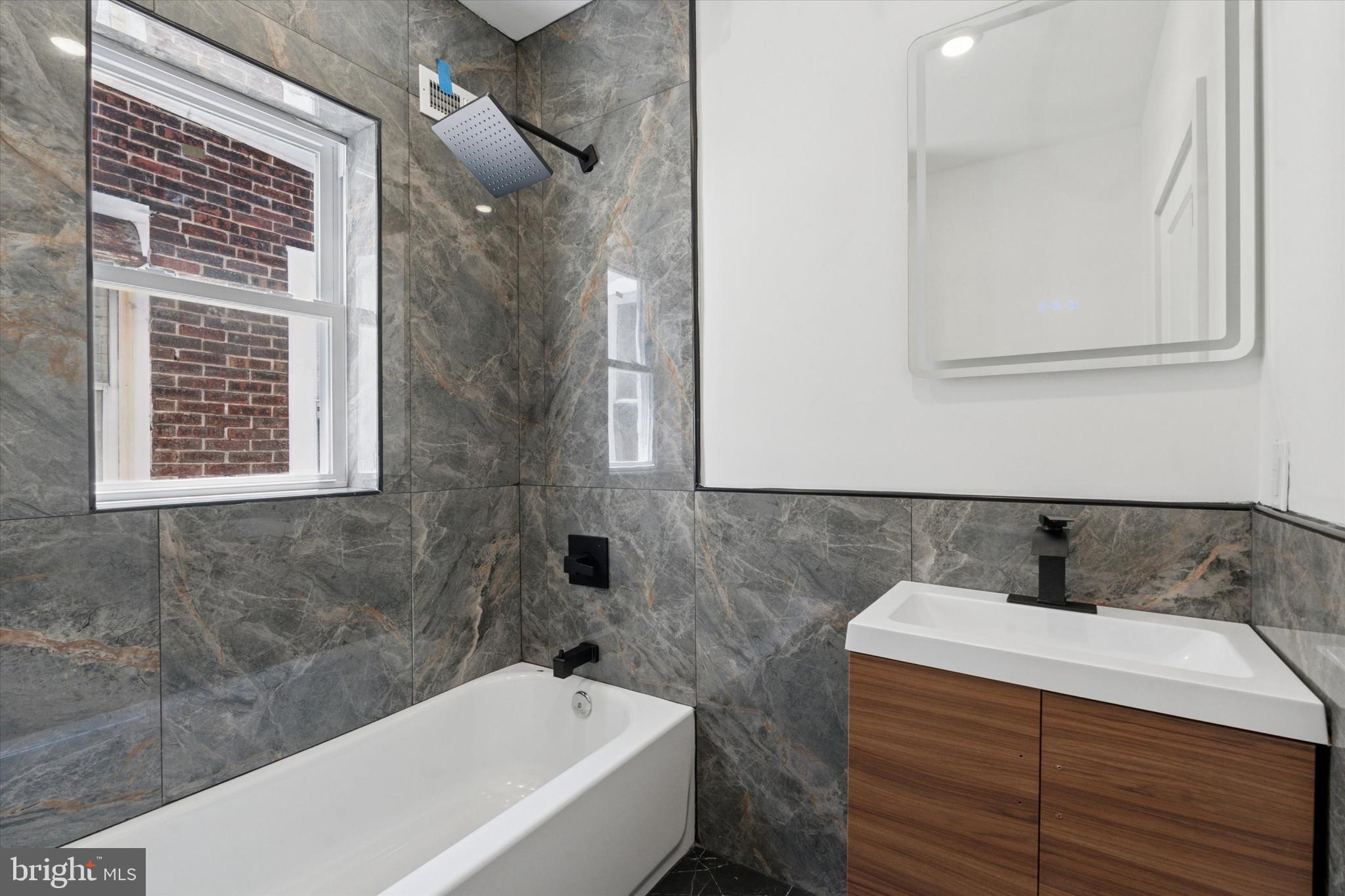 HARROWGATE - Residential