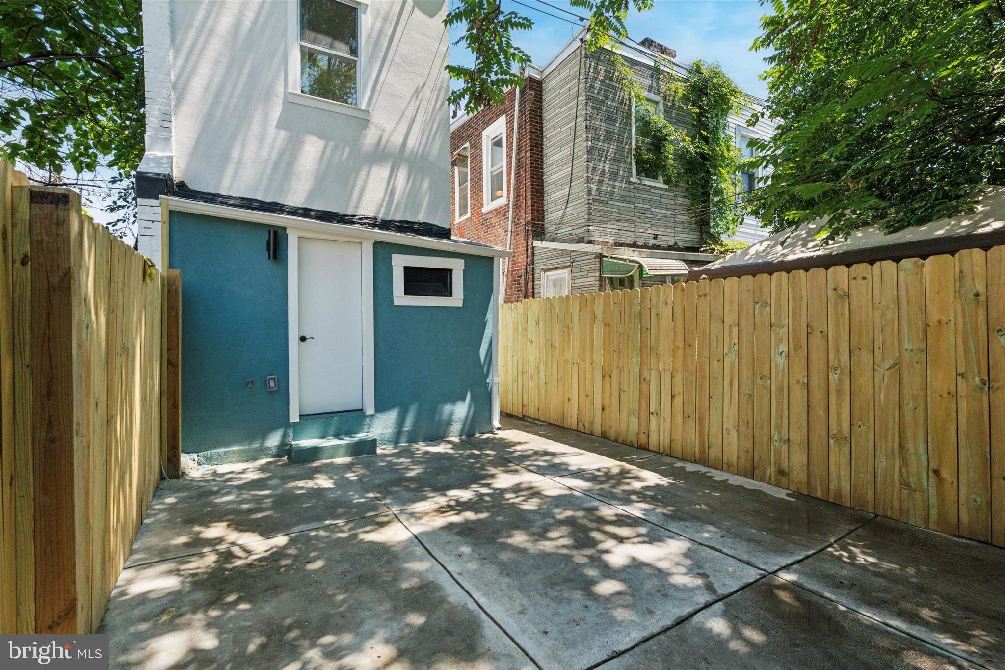 HARROWGATE - Residential