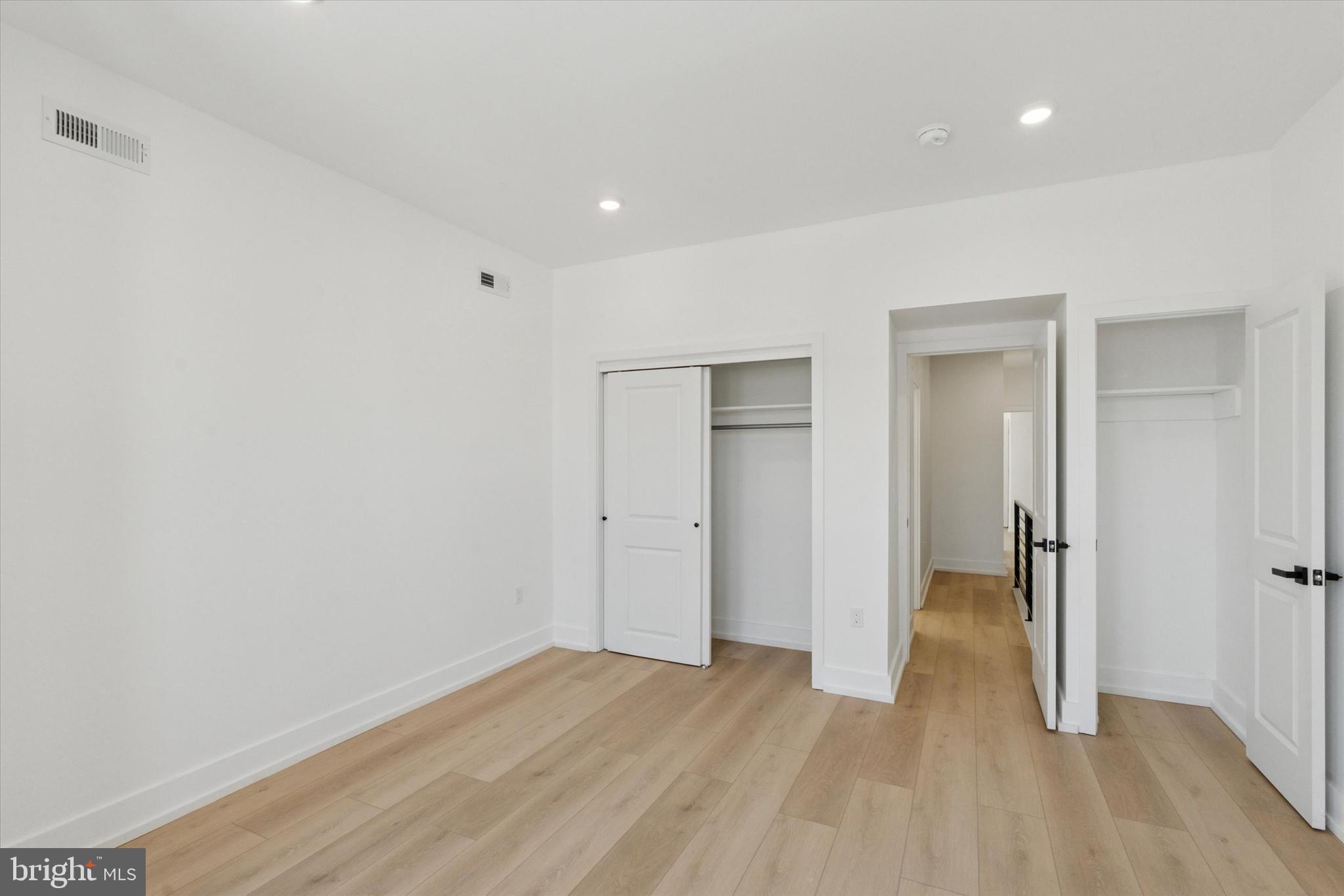 HARROWGATE - Residential