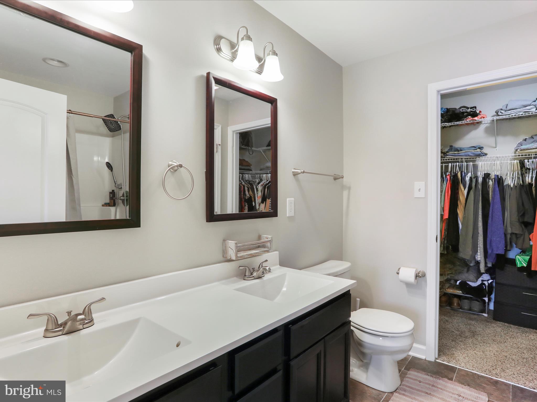 RED HILL - Residential