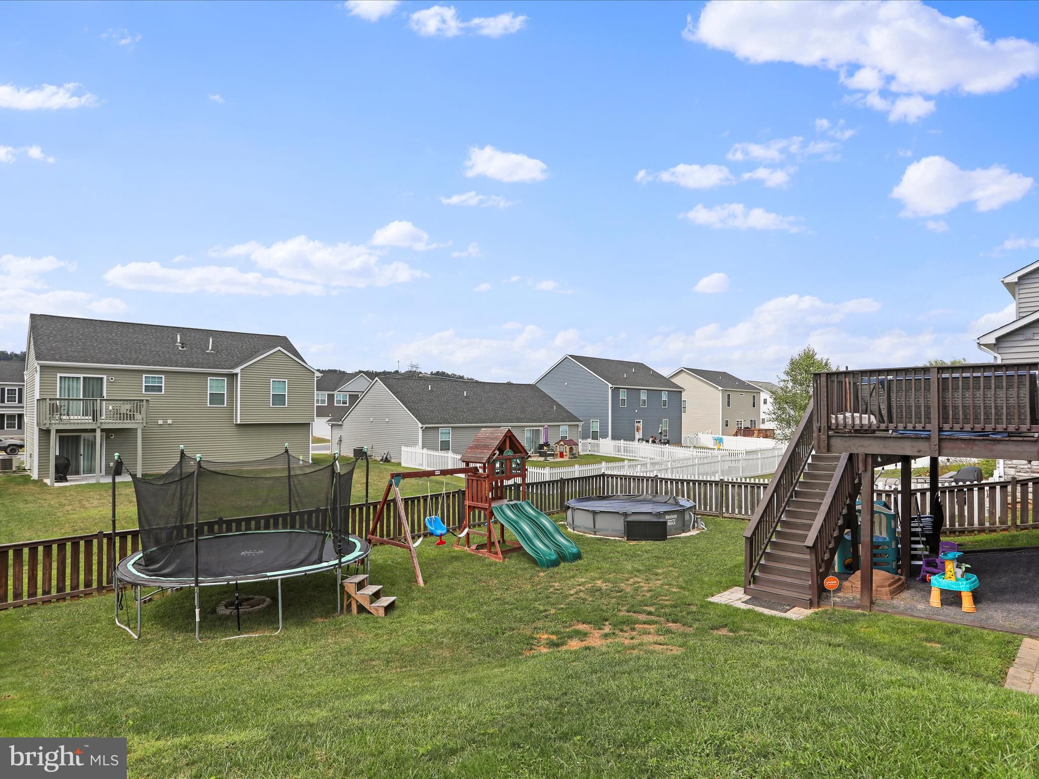 RED HILL - Residential