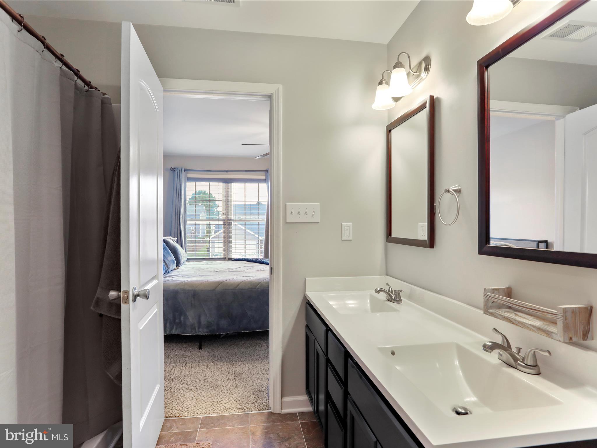 RED HILL - Residential