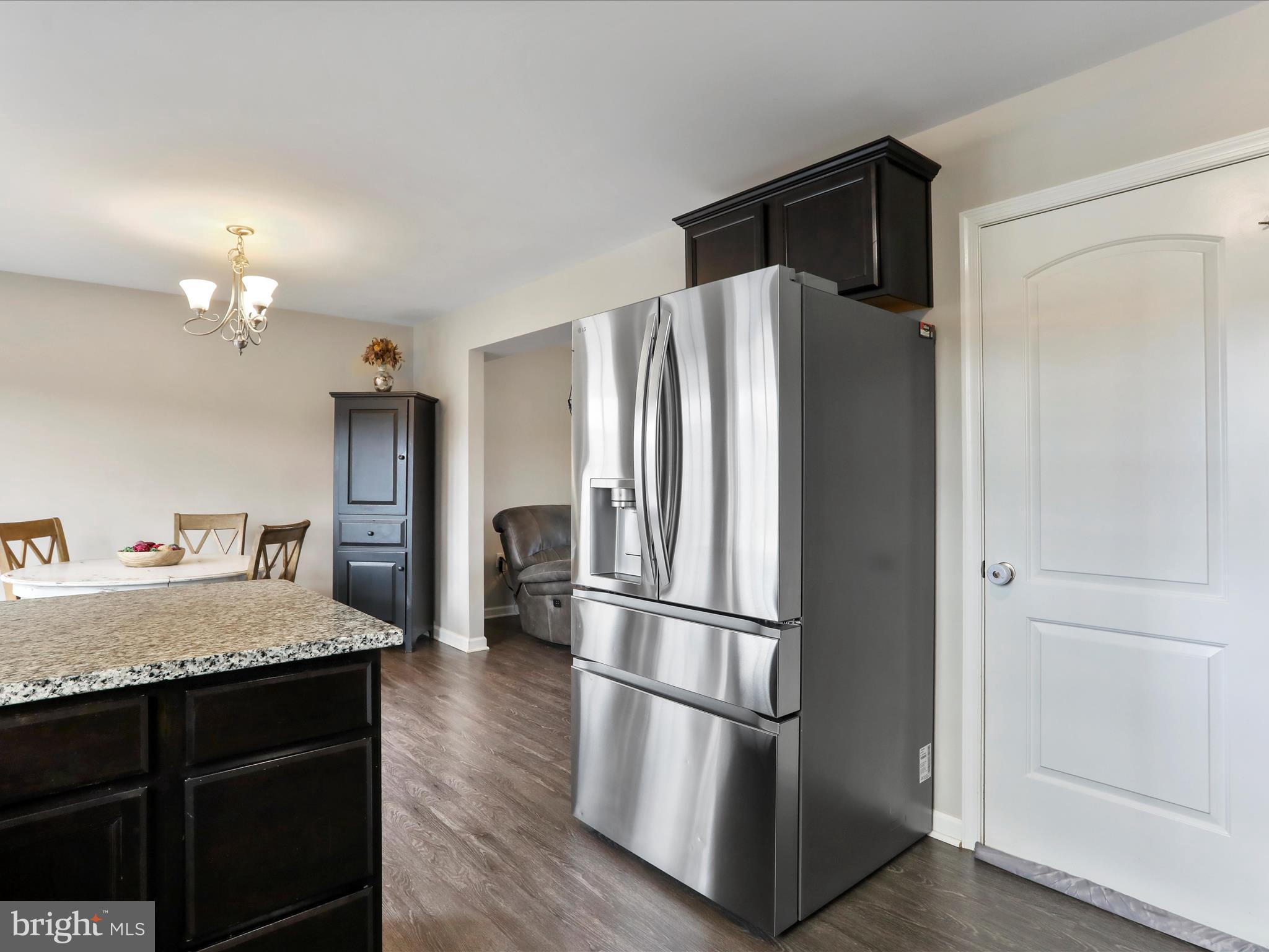 RED HILL - Residential