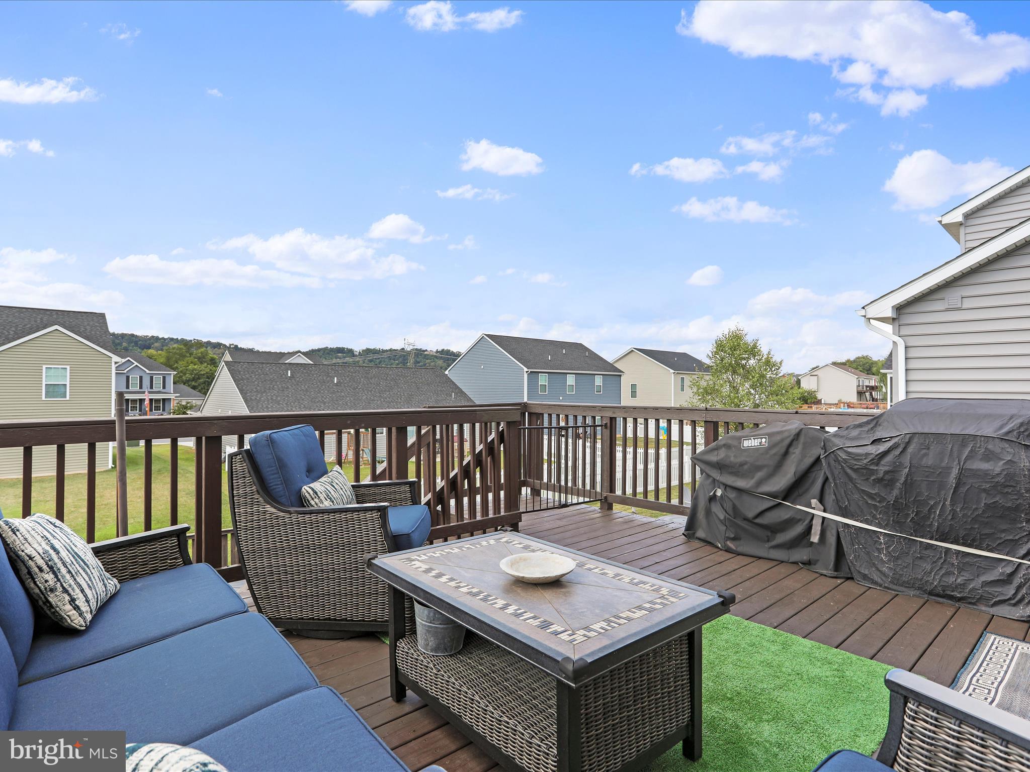 RED HILL - Residential