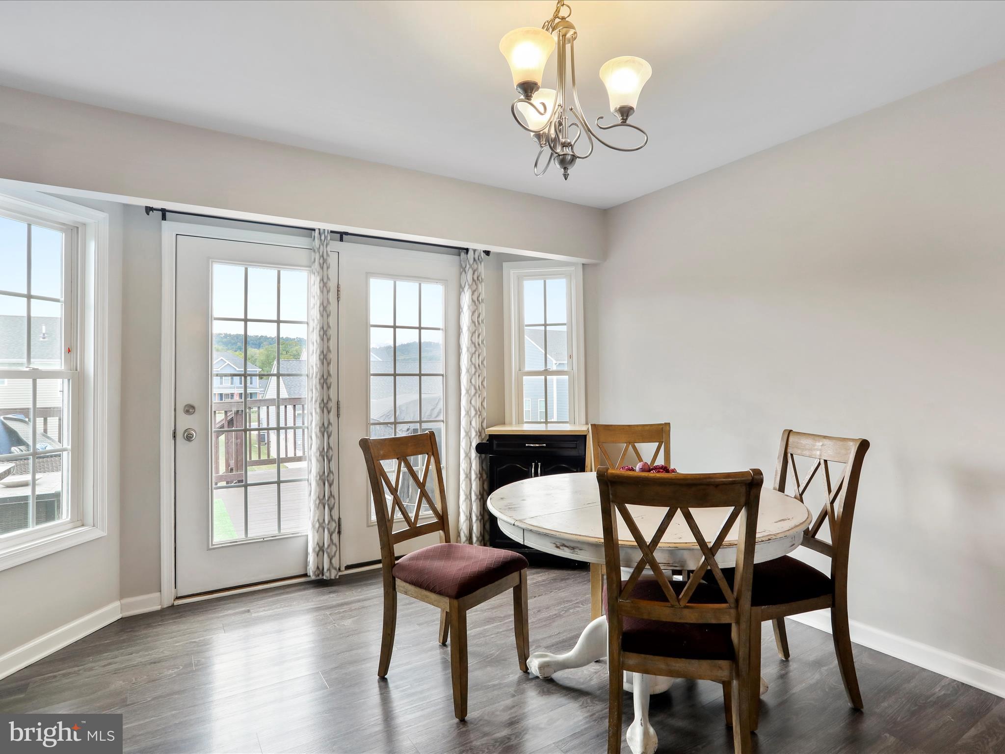 RED HILL - Residential