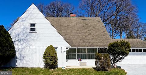 8005 DOUGLAS ROAD GLENSIDE PA 19038