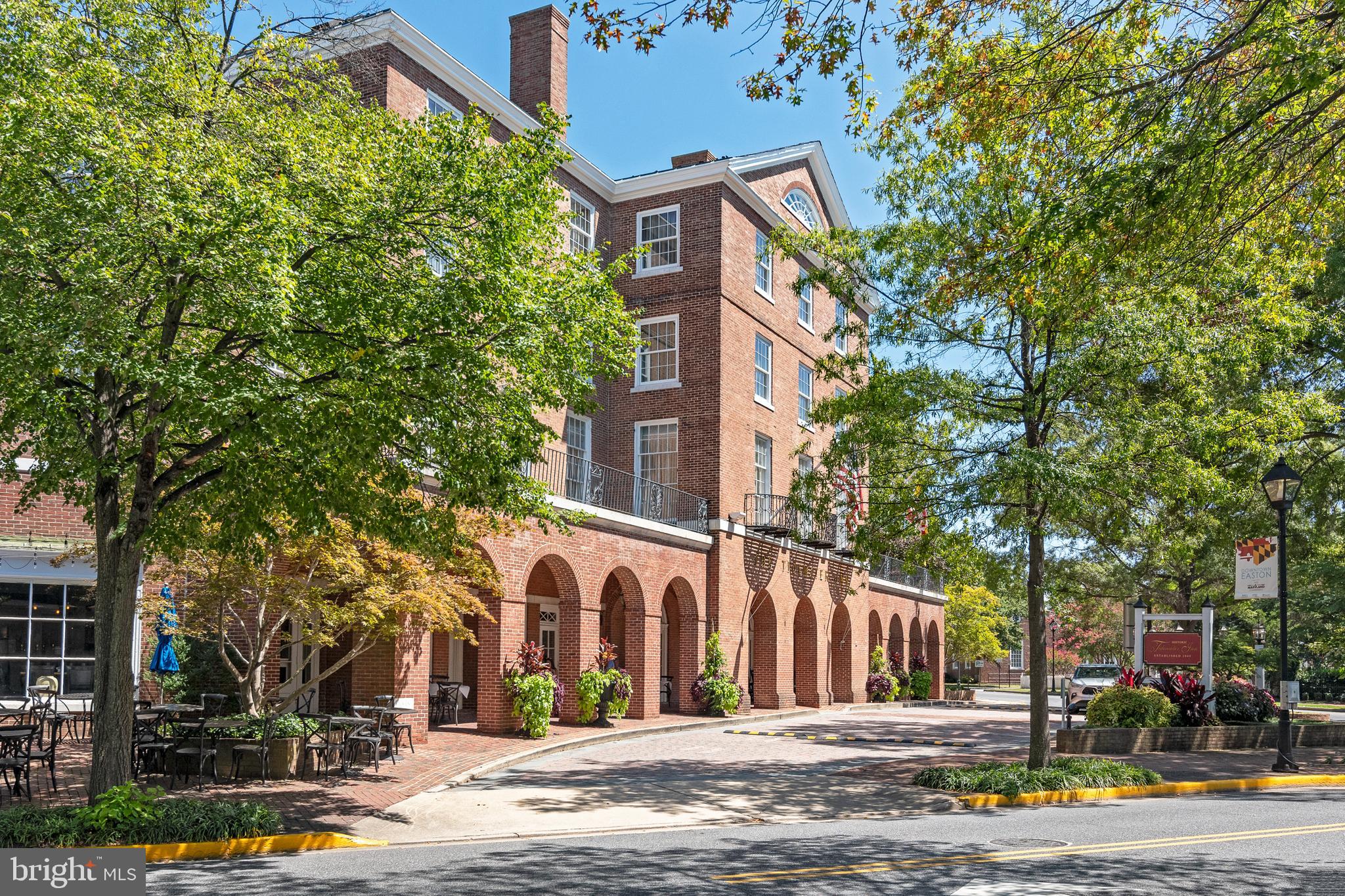 EASTON - Residential