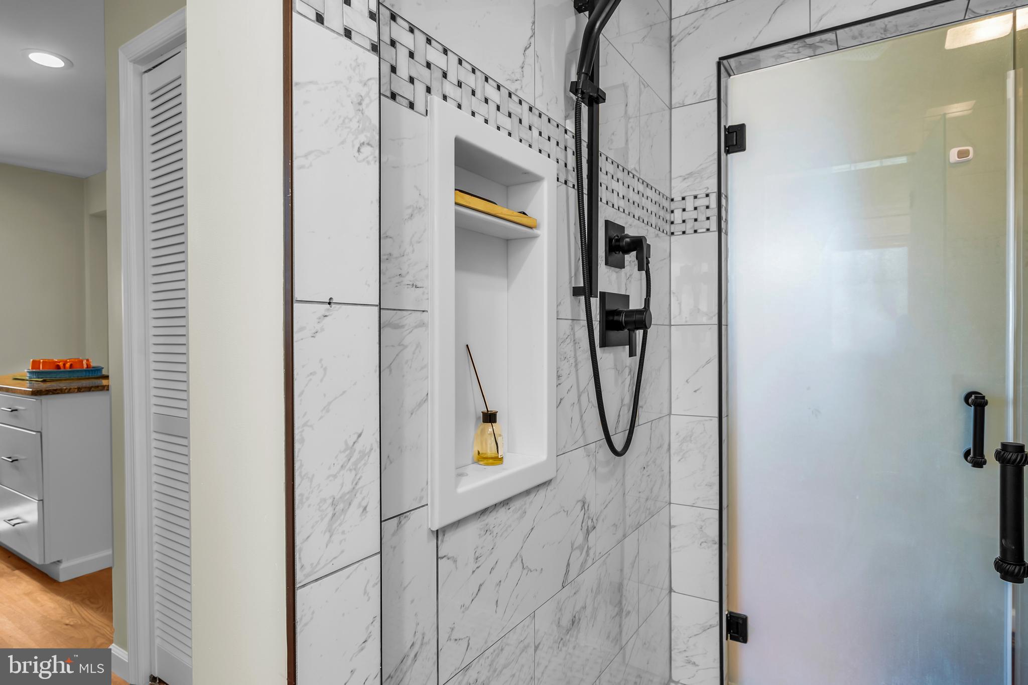 EASTON - Residential