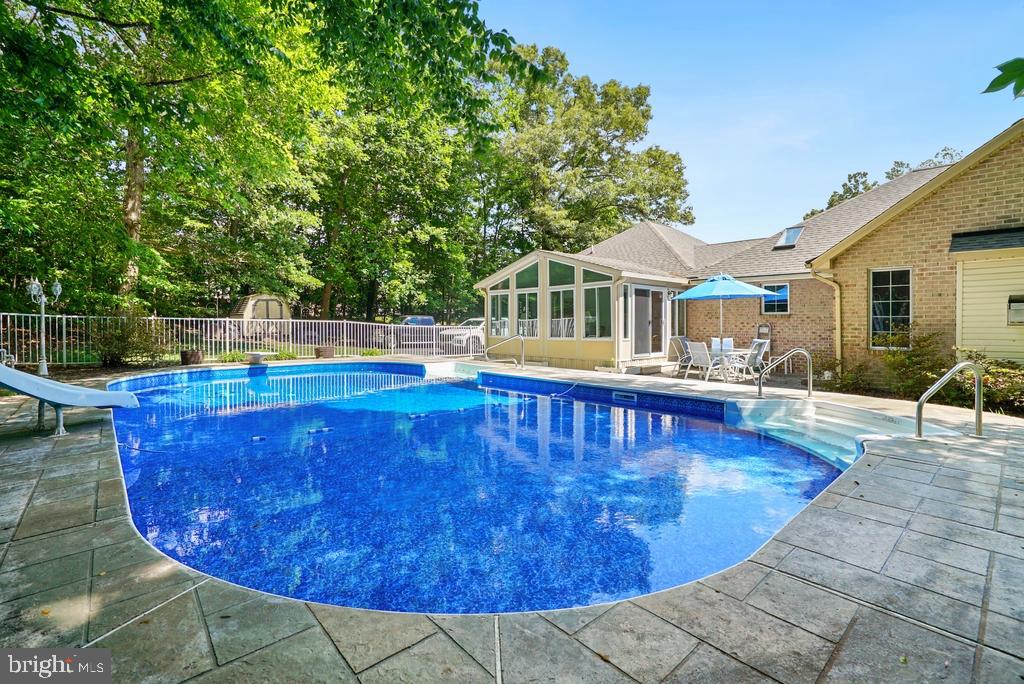 105 CORNWALL COURT
