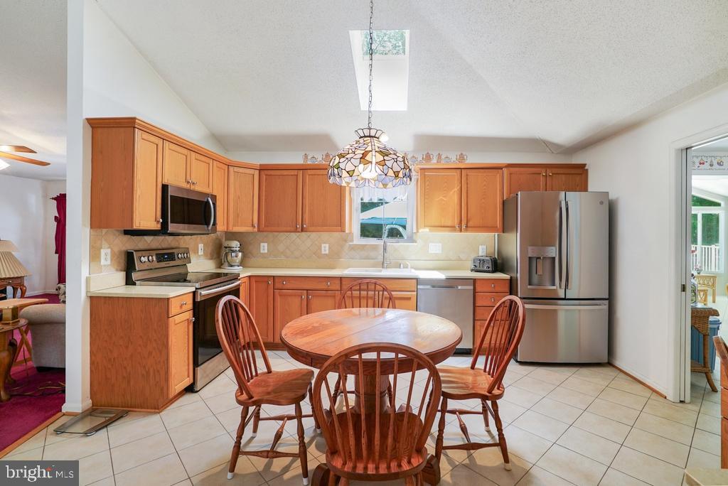 105 CORNWALL COURT