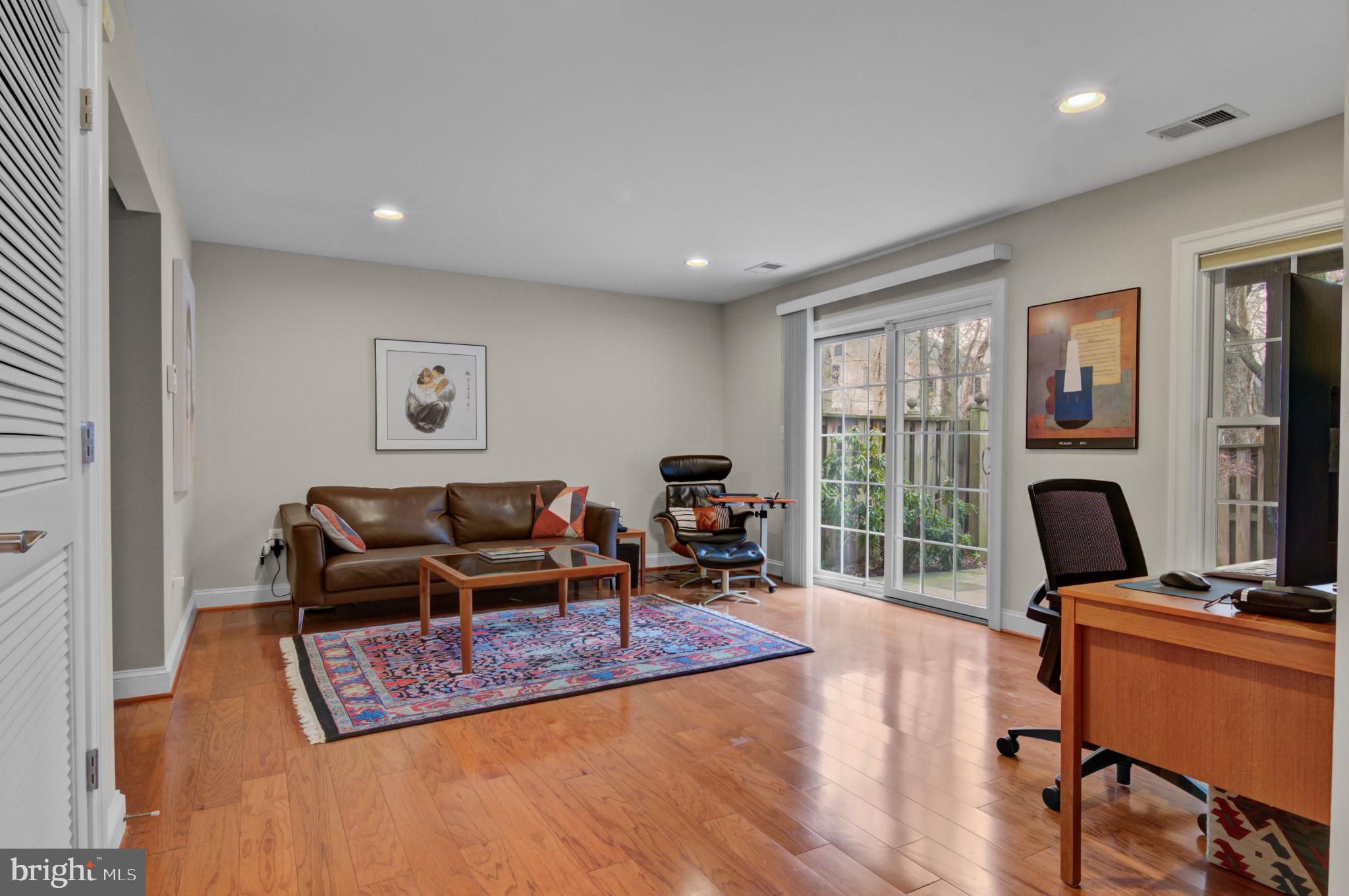 BATTERY PARK - Residential