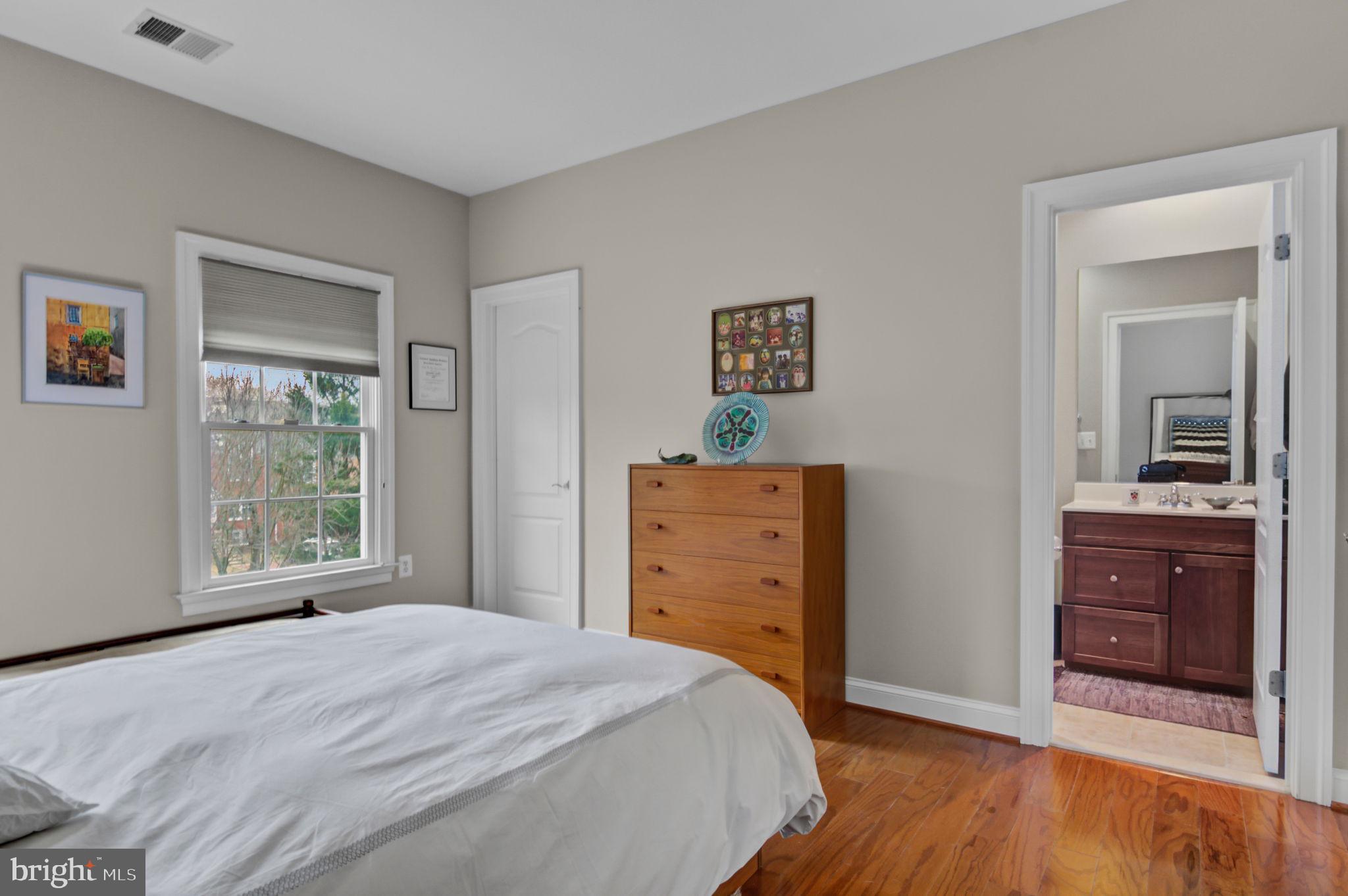 BATTERY PARK - Residential