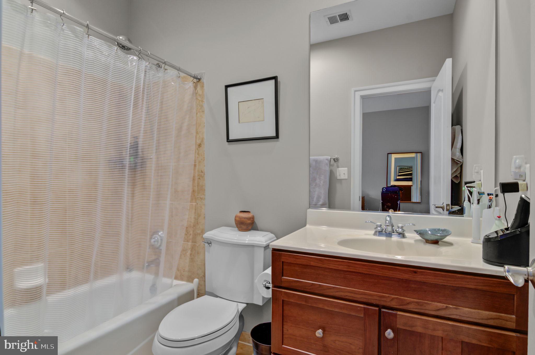 BATTERY PARK - Residential