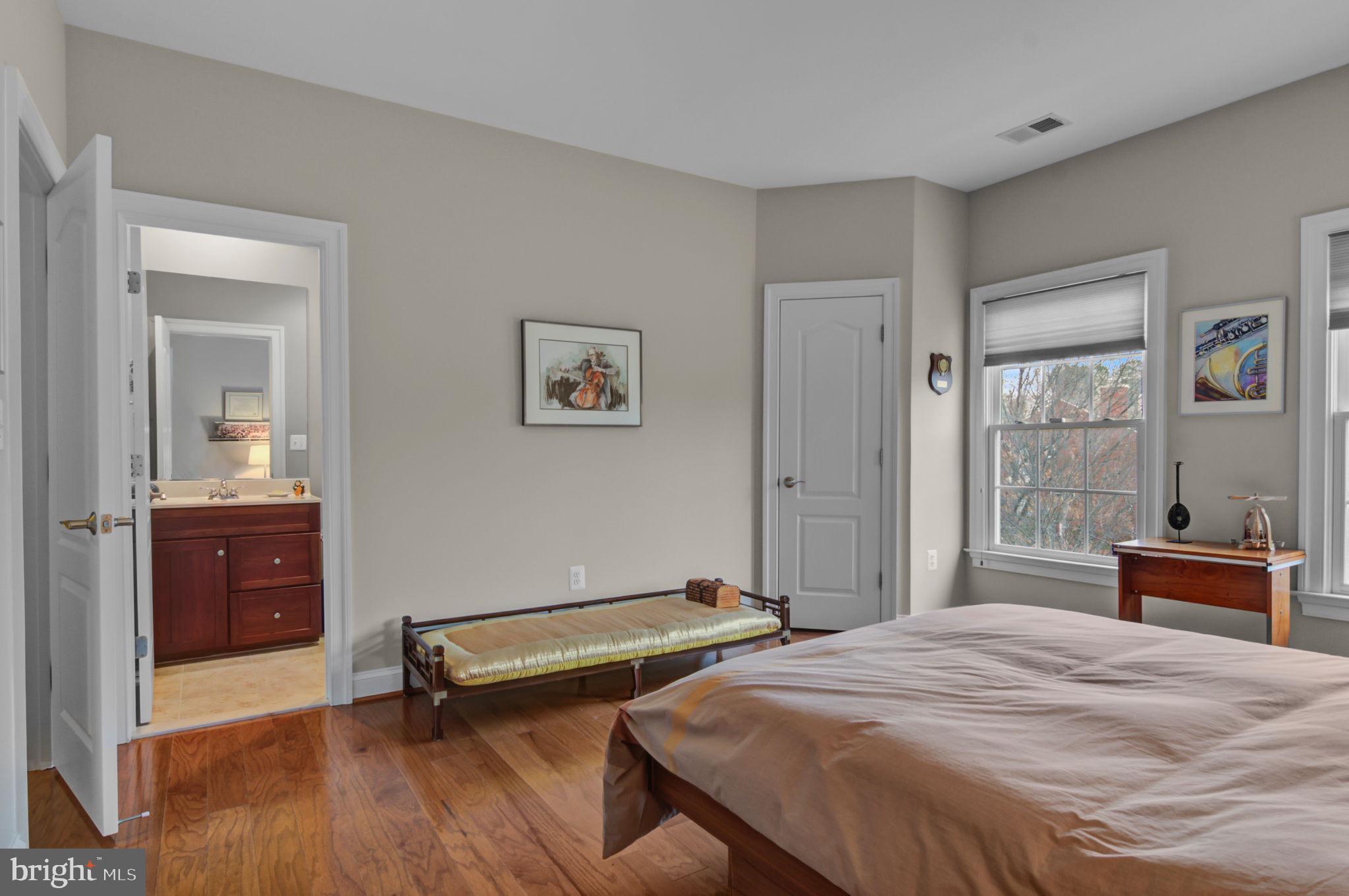 BATTERY PARK - Residential