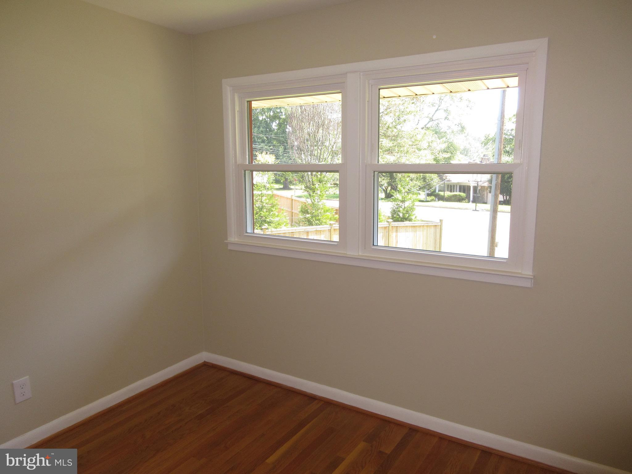 BROYHILL LANGLEY ESTATES - Residential Lease