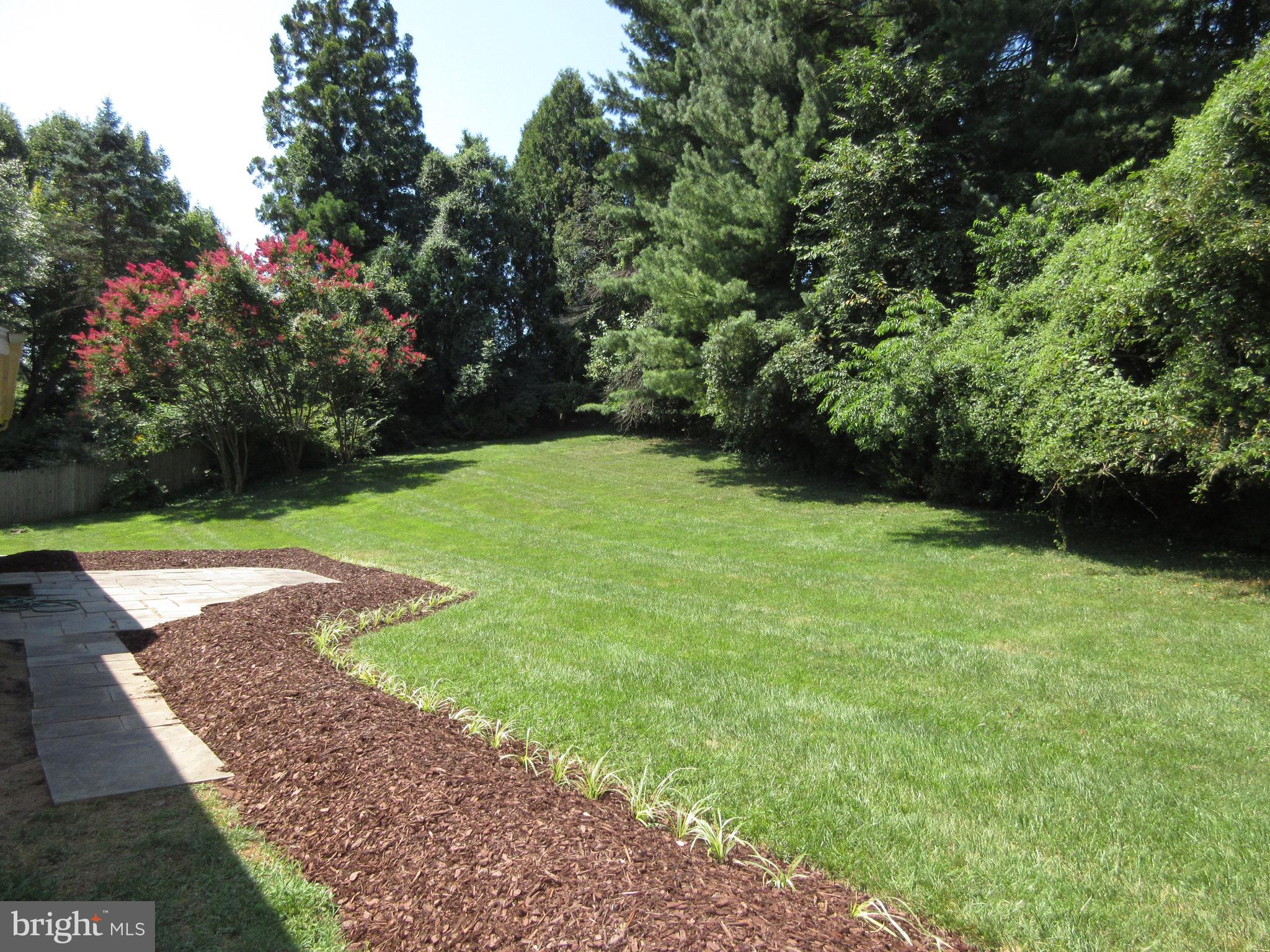 BROYHILL LANGLEY ESTATES - Residential Lease