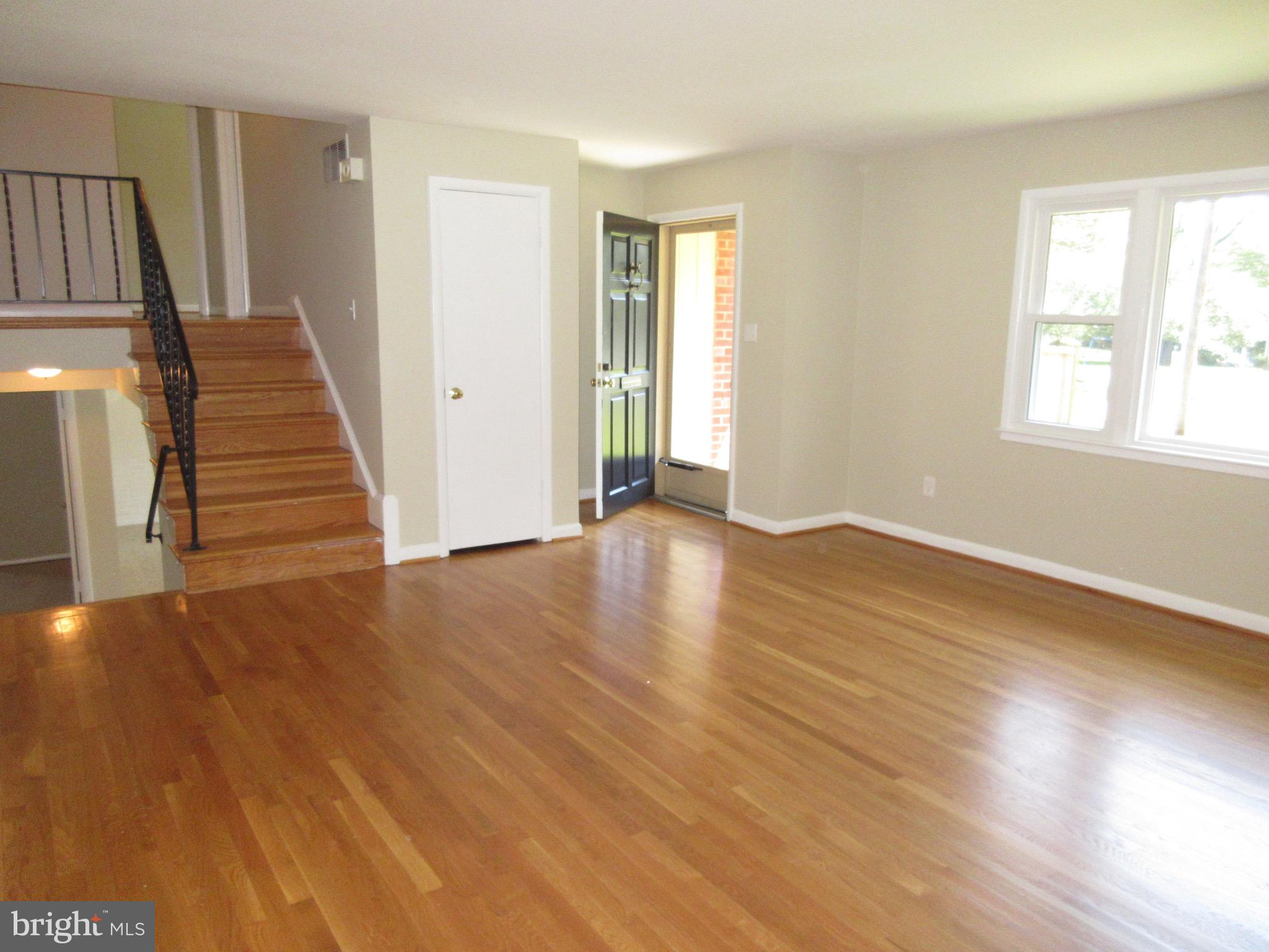 BROYHILL LANGLEY ESTATES - Residential Lease