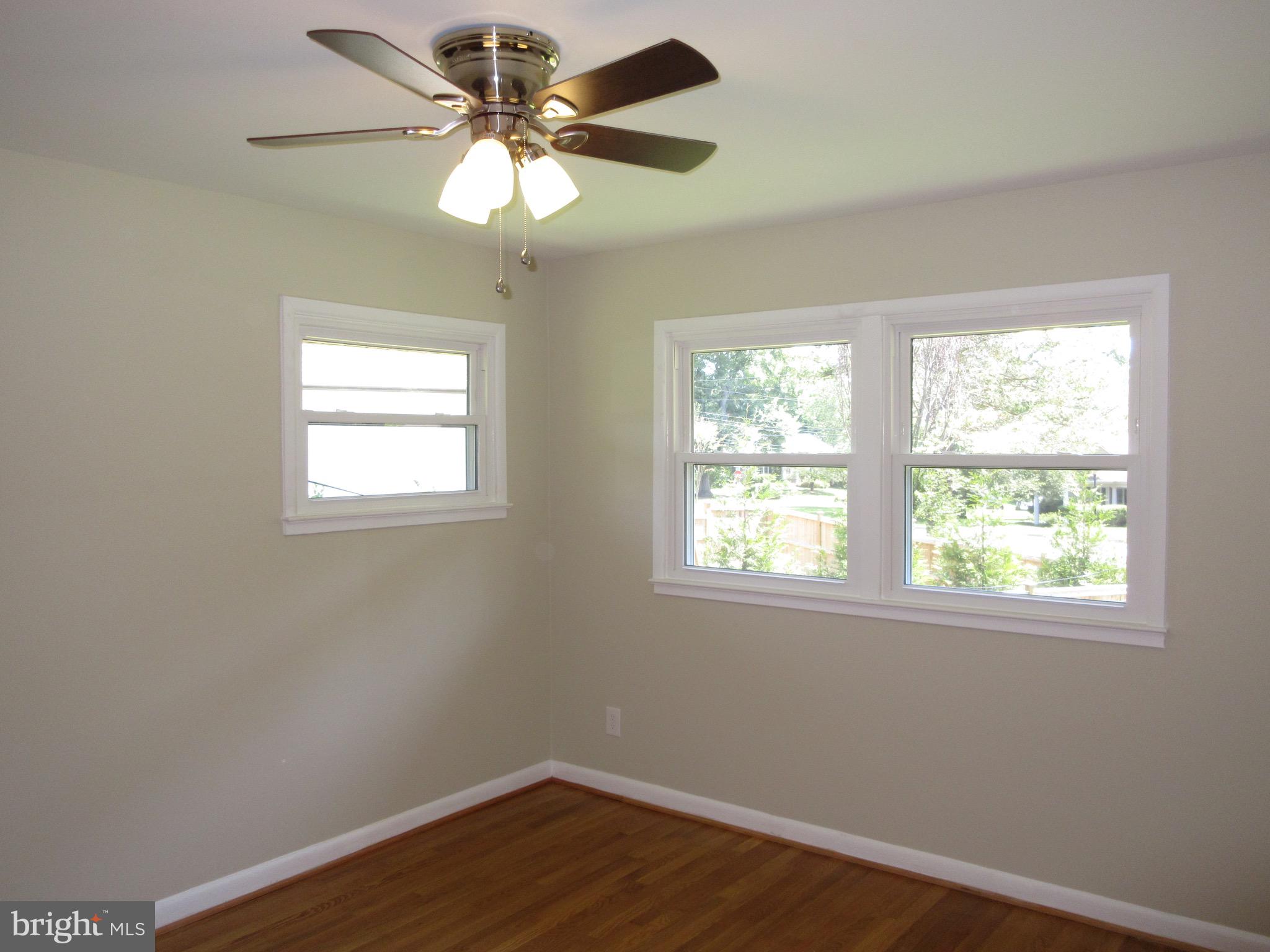 BROYHILL LANGLEY ESTATES - Residential Lease