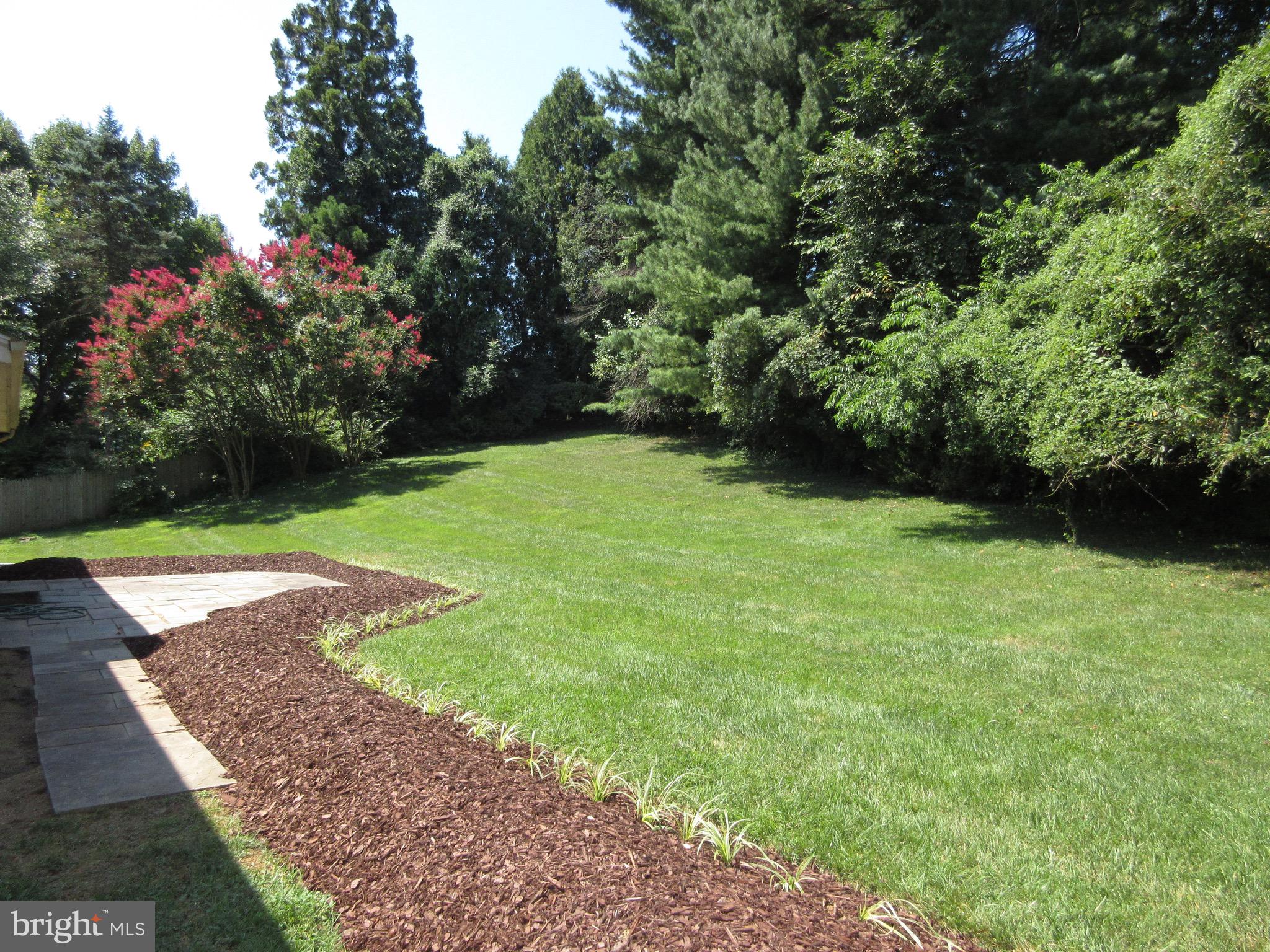 BROYHILL LANGLEY ESTATES - Residential Lease