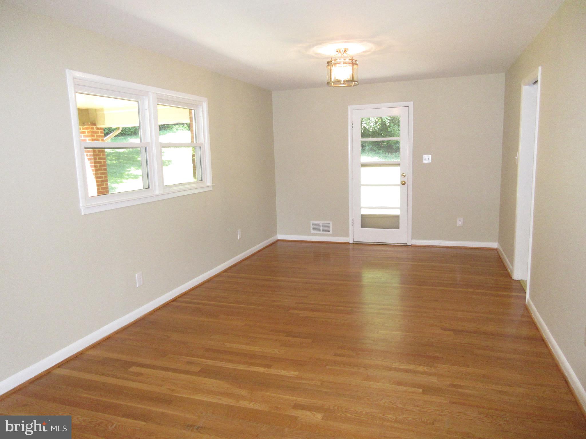 BROYHILL LANGLEY ESTATES - Residential Lease