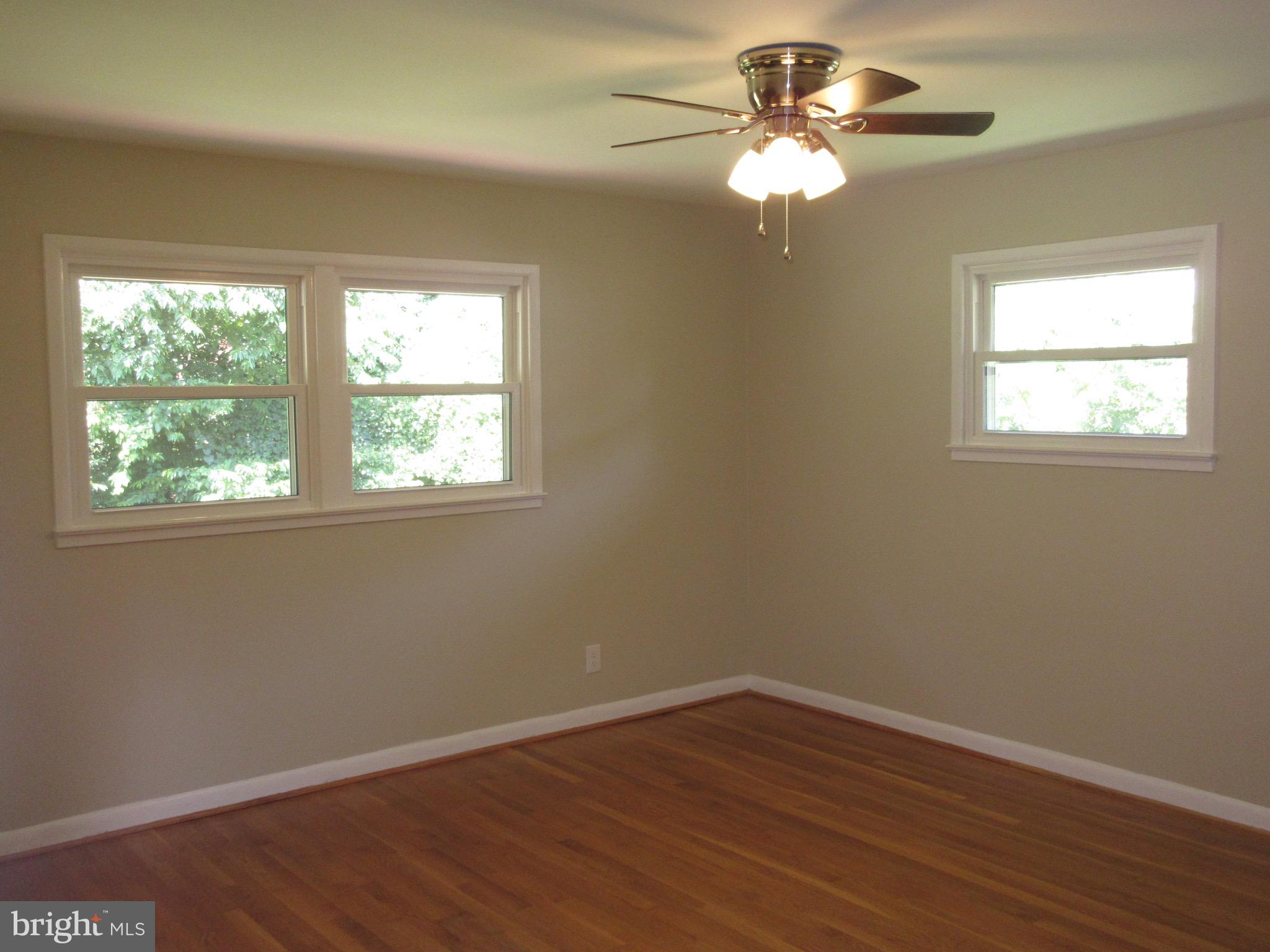 BROYHILL LANGLEY ESTATES - Residential Lease