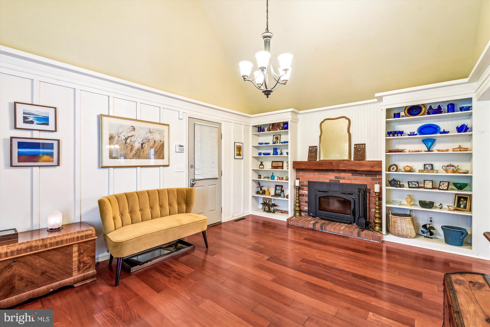 23 VISTA DRIVE