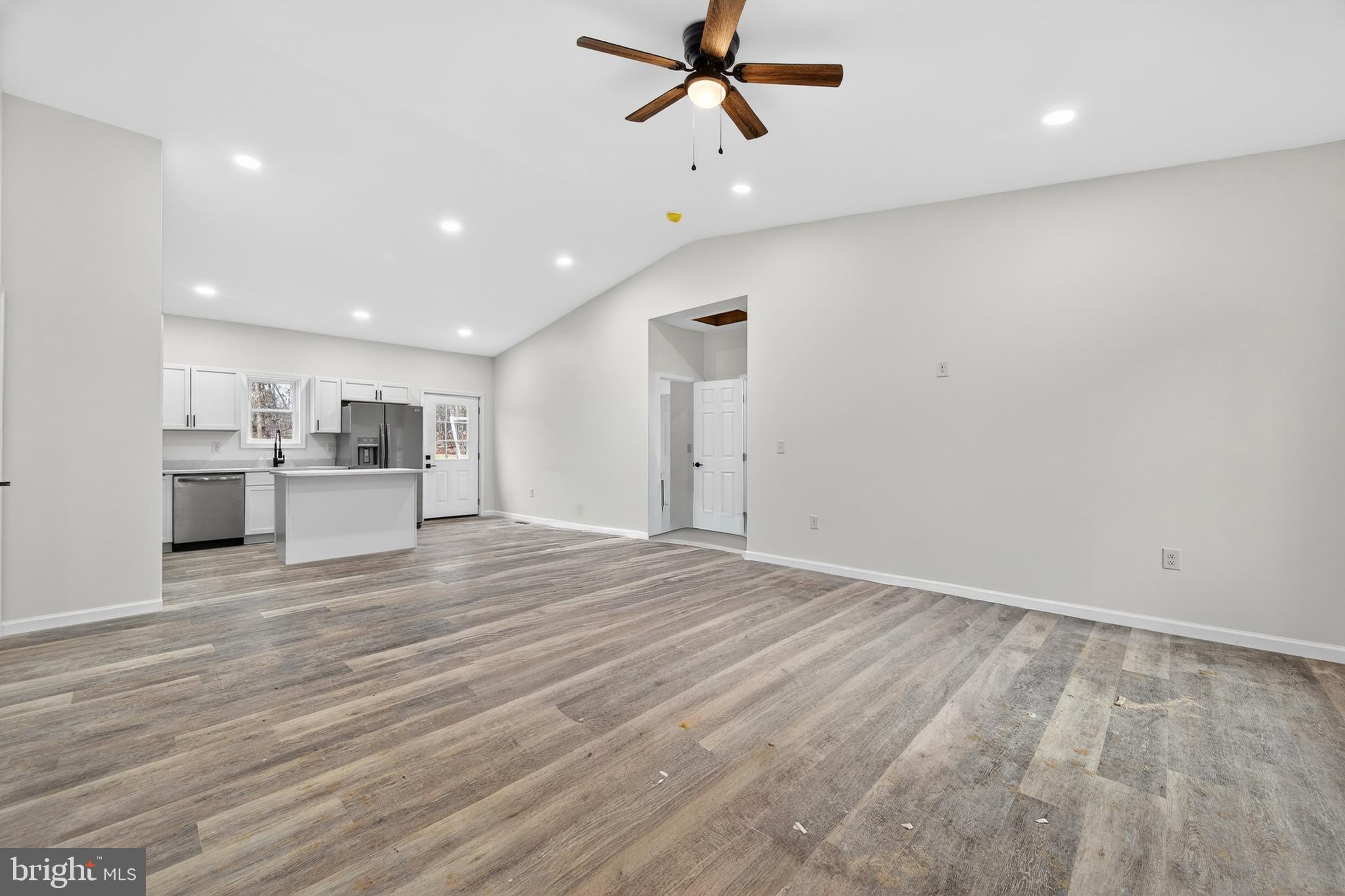 STAGECOACH STOP @ CAPON BRIDGE - Residential