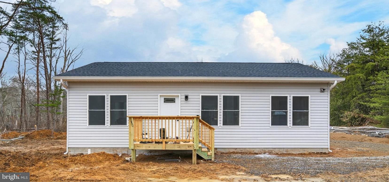 STAGECOACH STOP @ CAPON BRIDGE - Residential