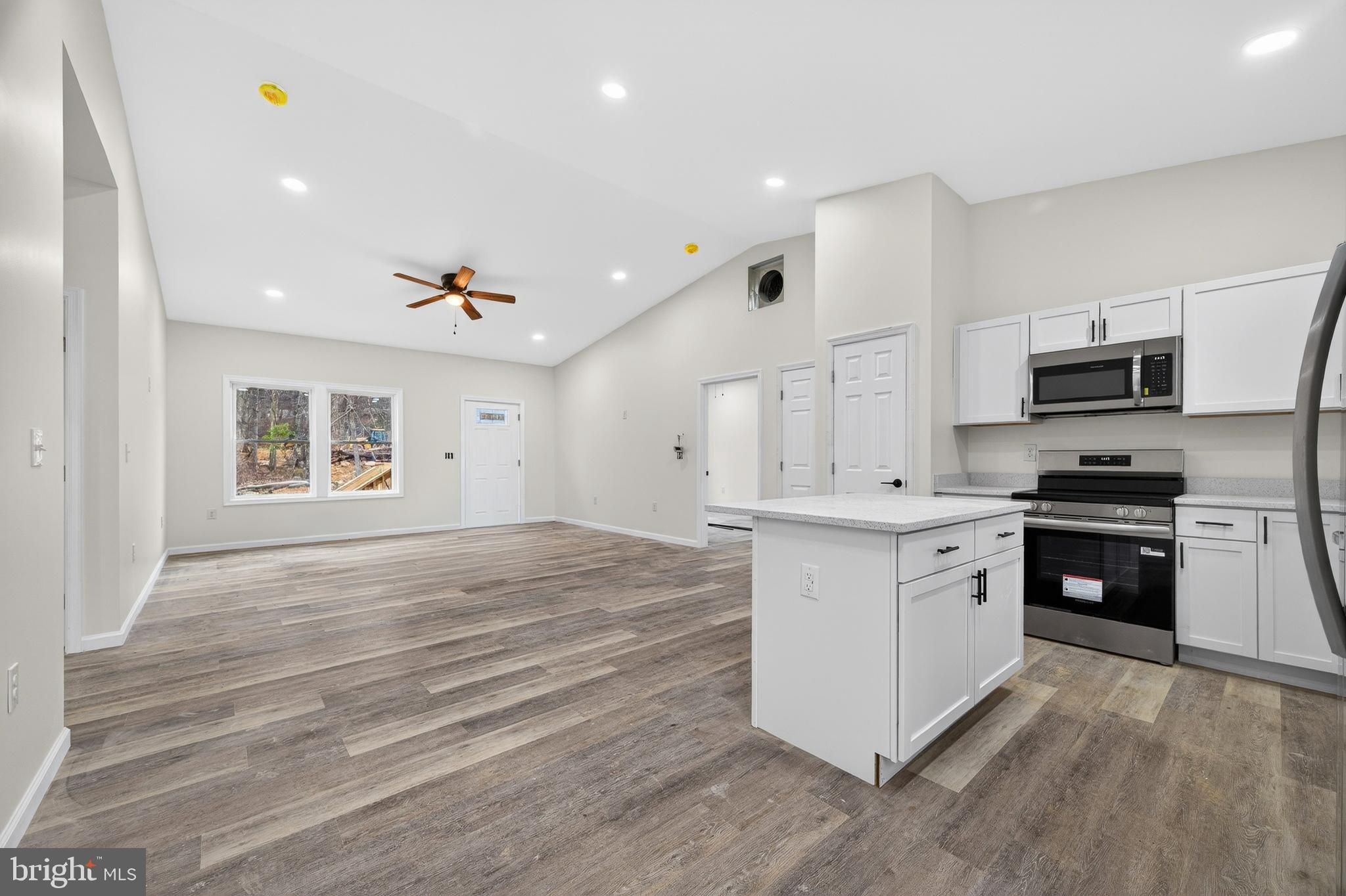 STAGECOACH STOP @ CAPON BRIDGE - Residential