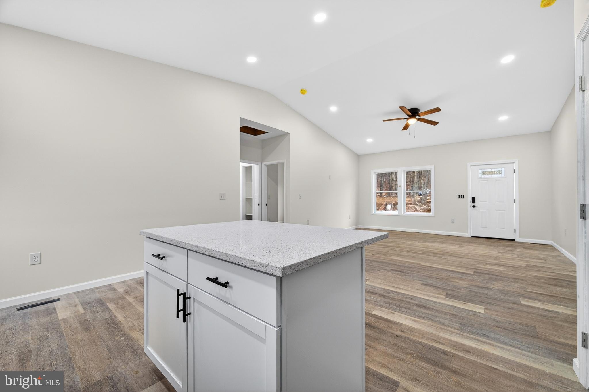 STAGECOACH STOP @ CAPON BRIDGE - Residential