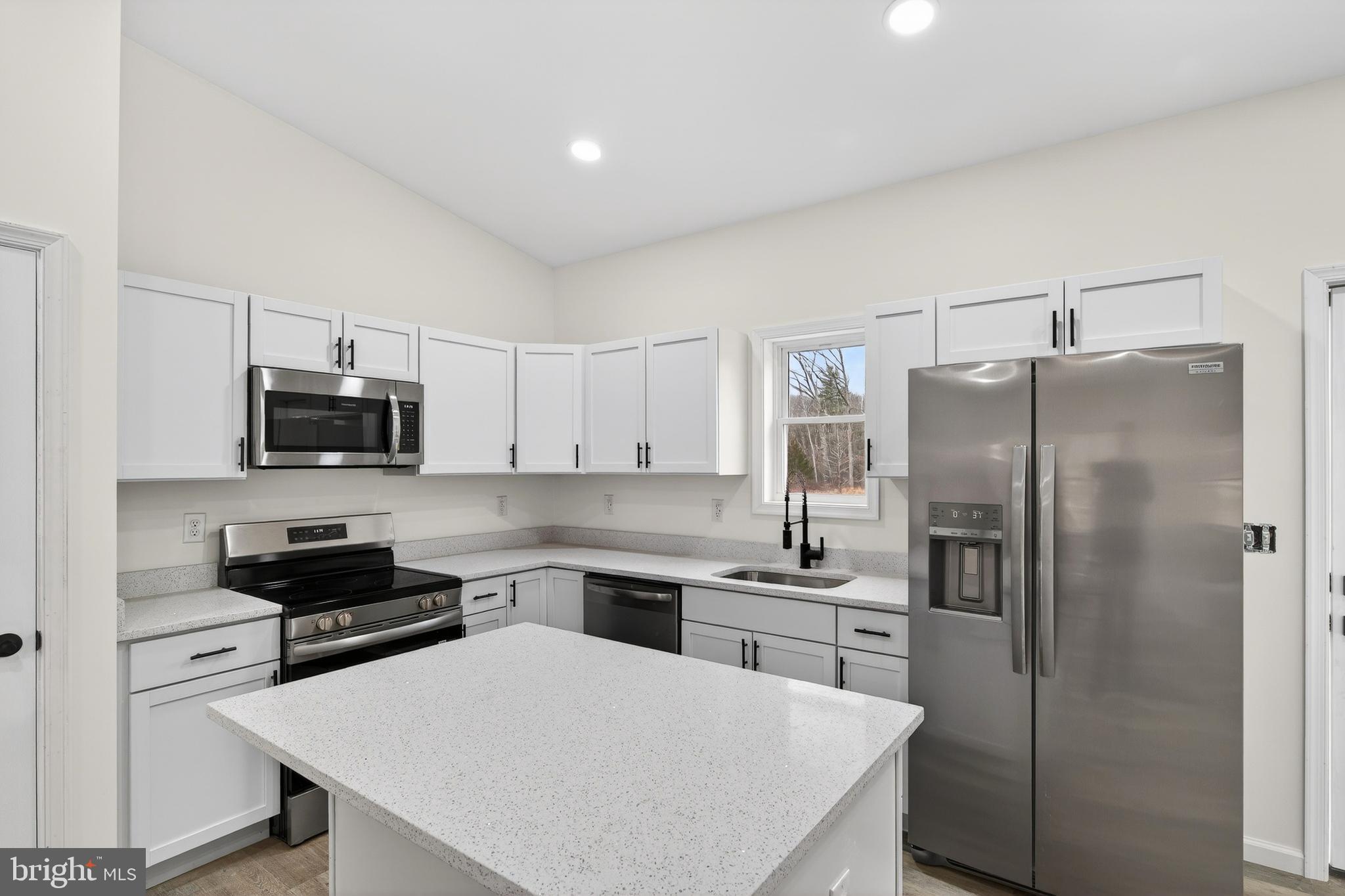 STAGECOACH STOP @ CAPON BRIDGE - Residential