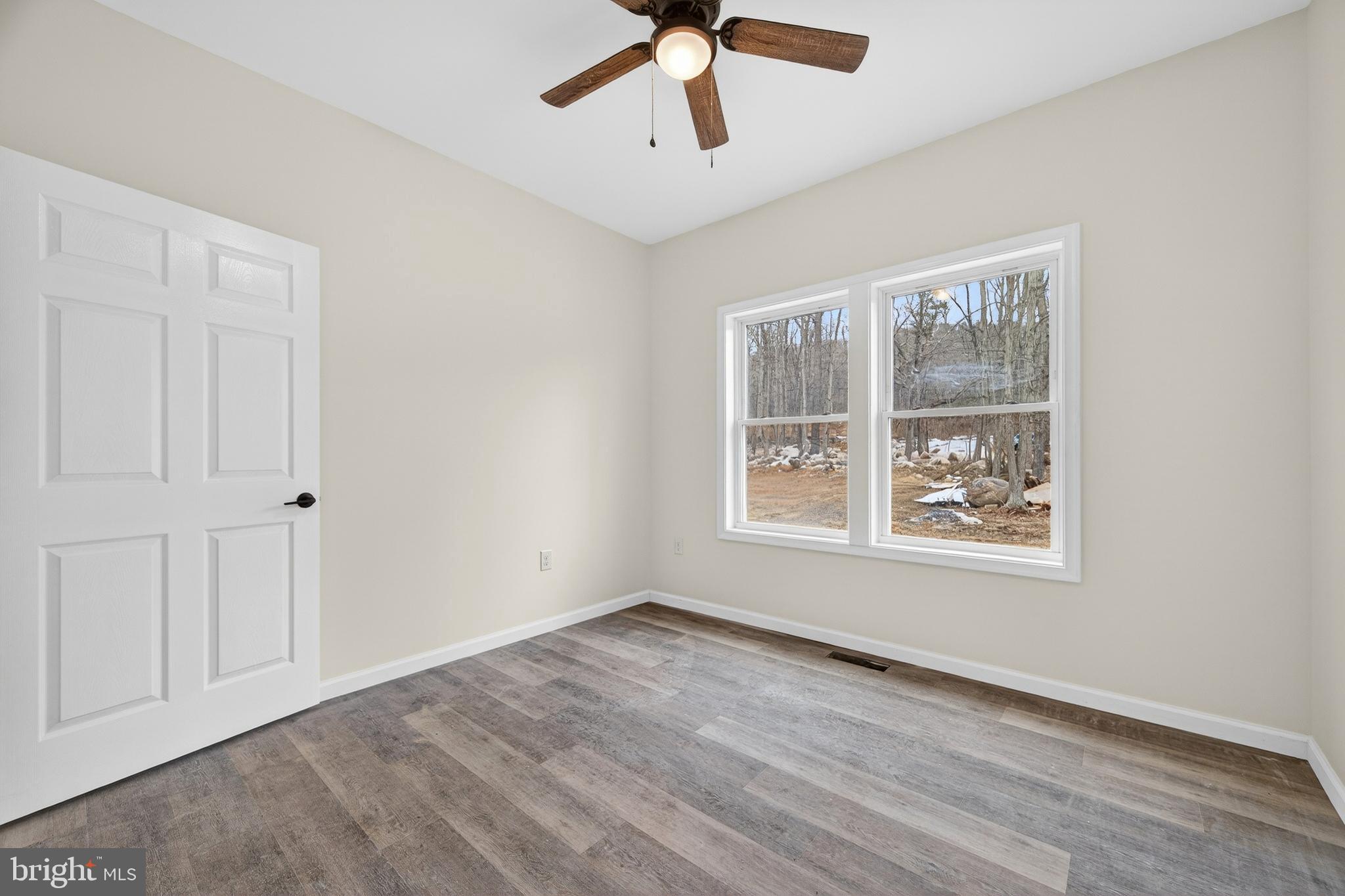 STAGECOACH STOP @ CAPON BRIDGE - Residential