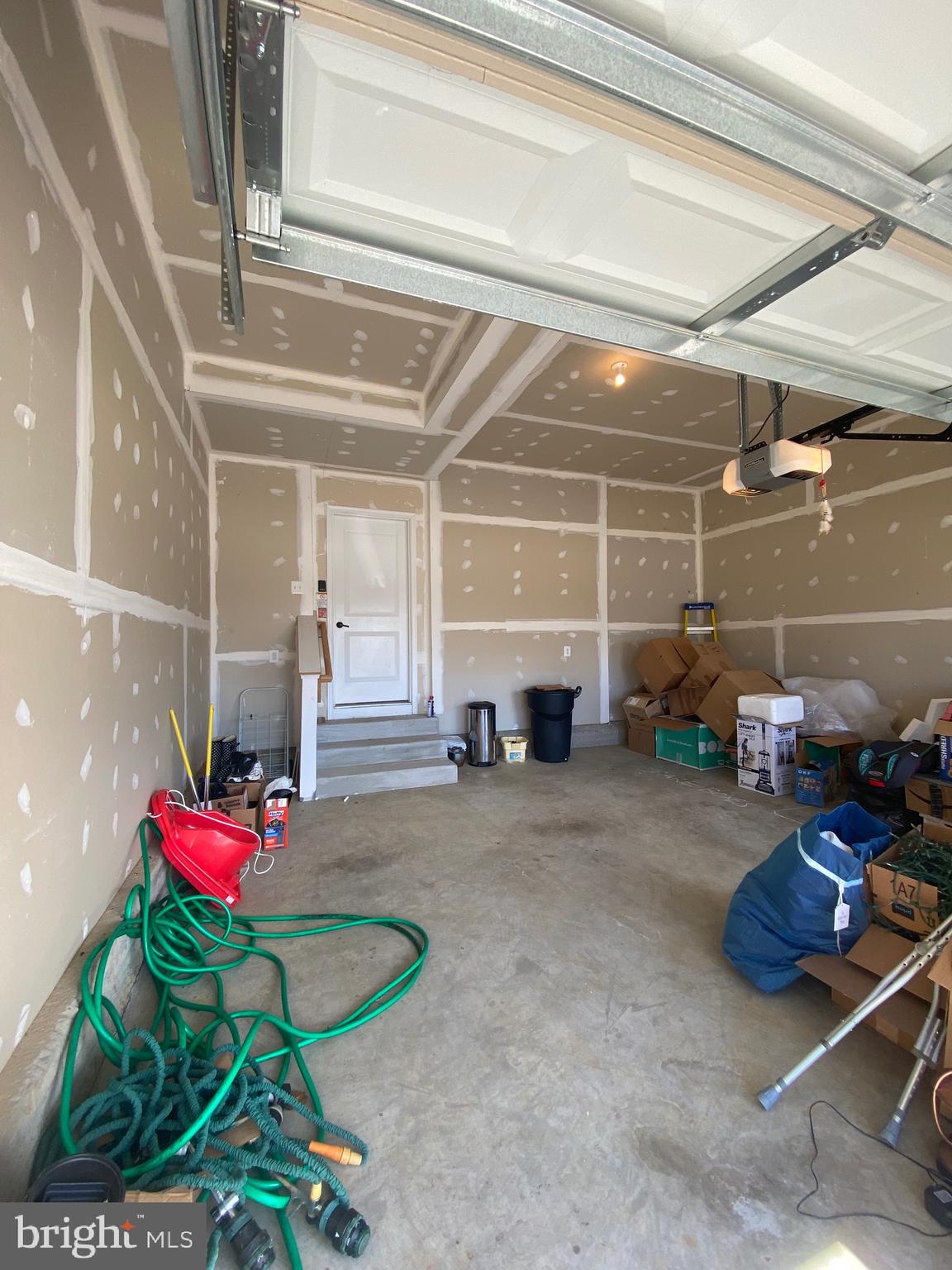 FIELDS AT ROCK GLENN - Residential Lease