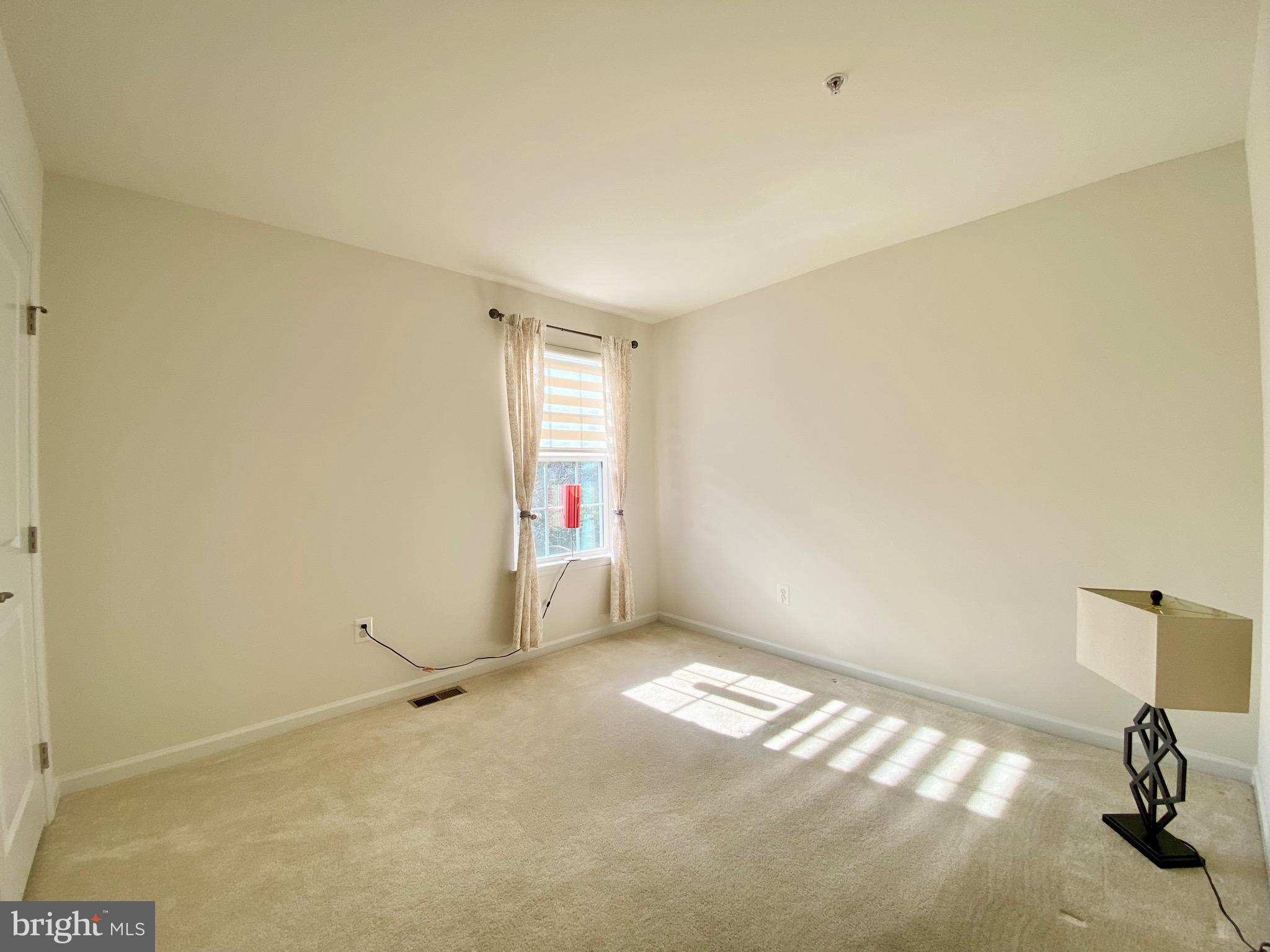 FIELDS AT ROCK GLENN - Residential Lease