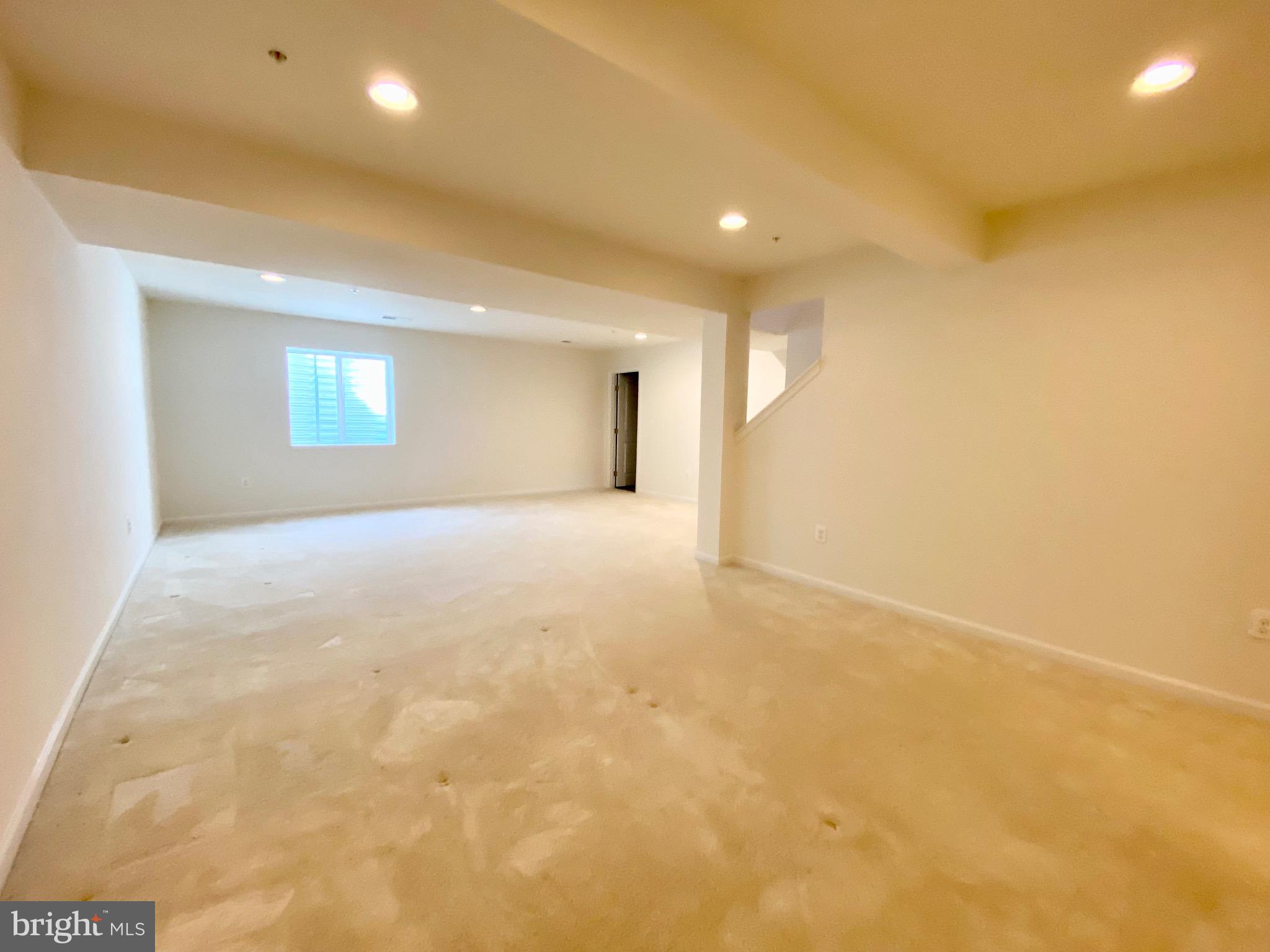 FIELDS AT ROCK GLENN - Residential Lease