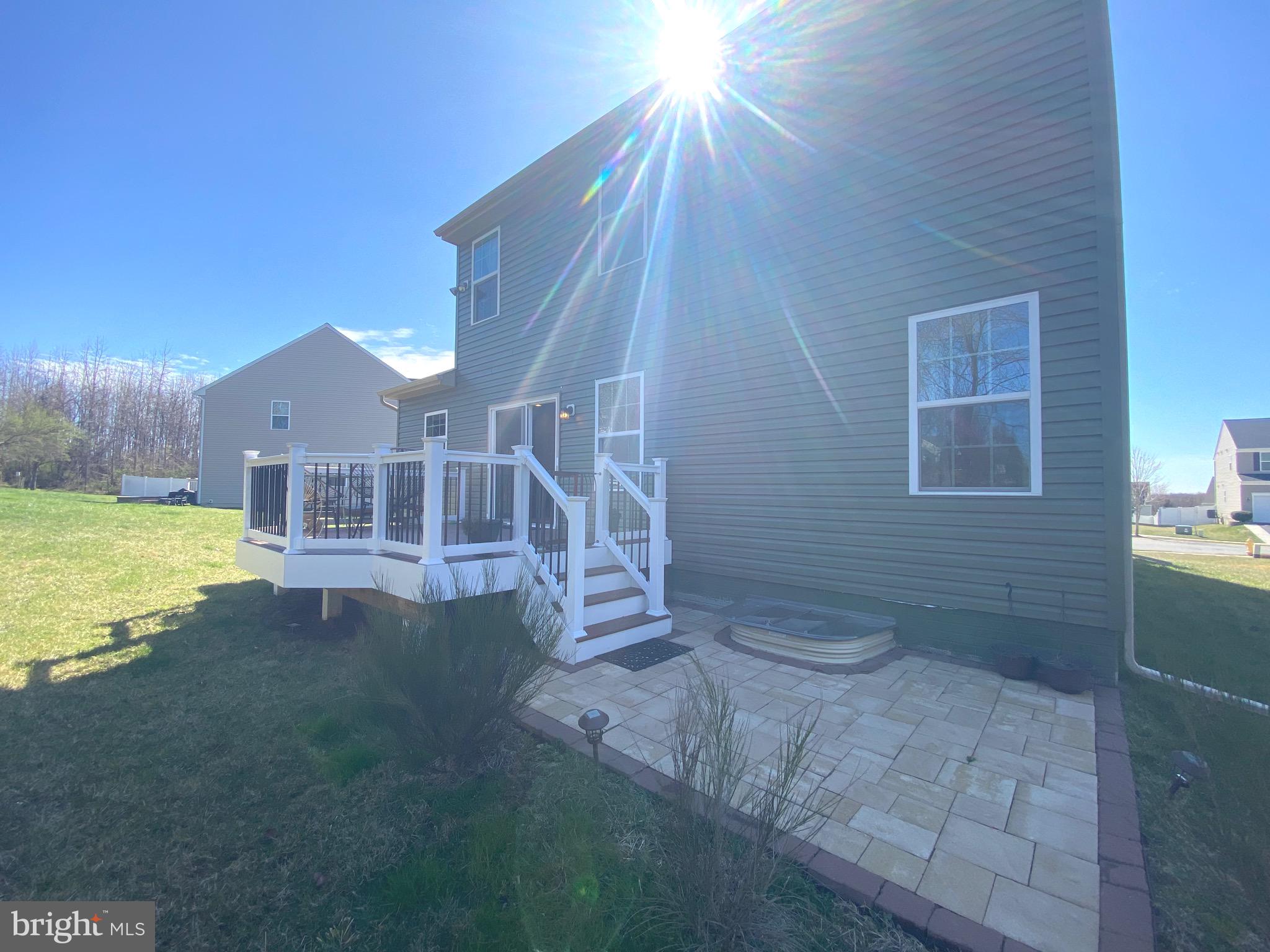 FIELDS AT ROCK GLENN - Residential Lease