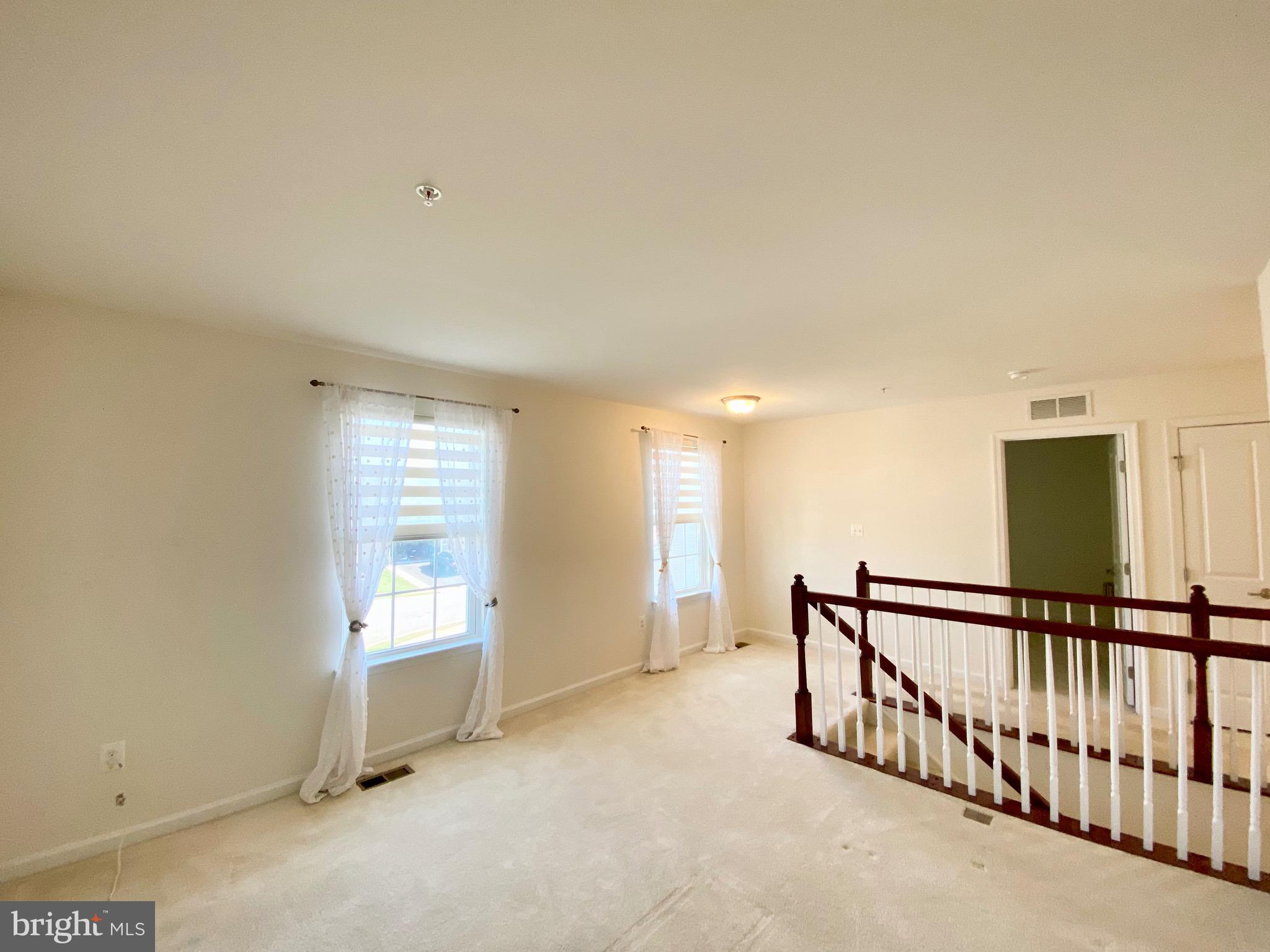 FIELDS AT ROCK GLENN - Residential Lease