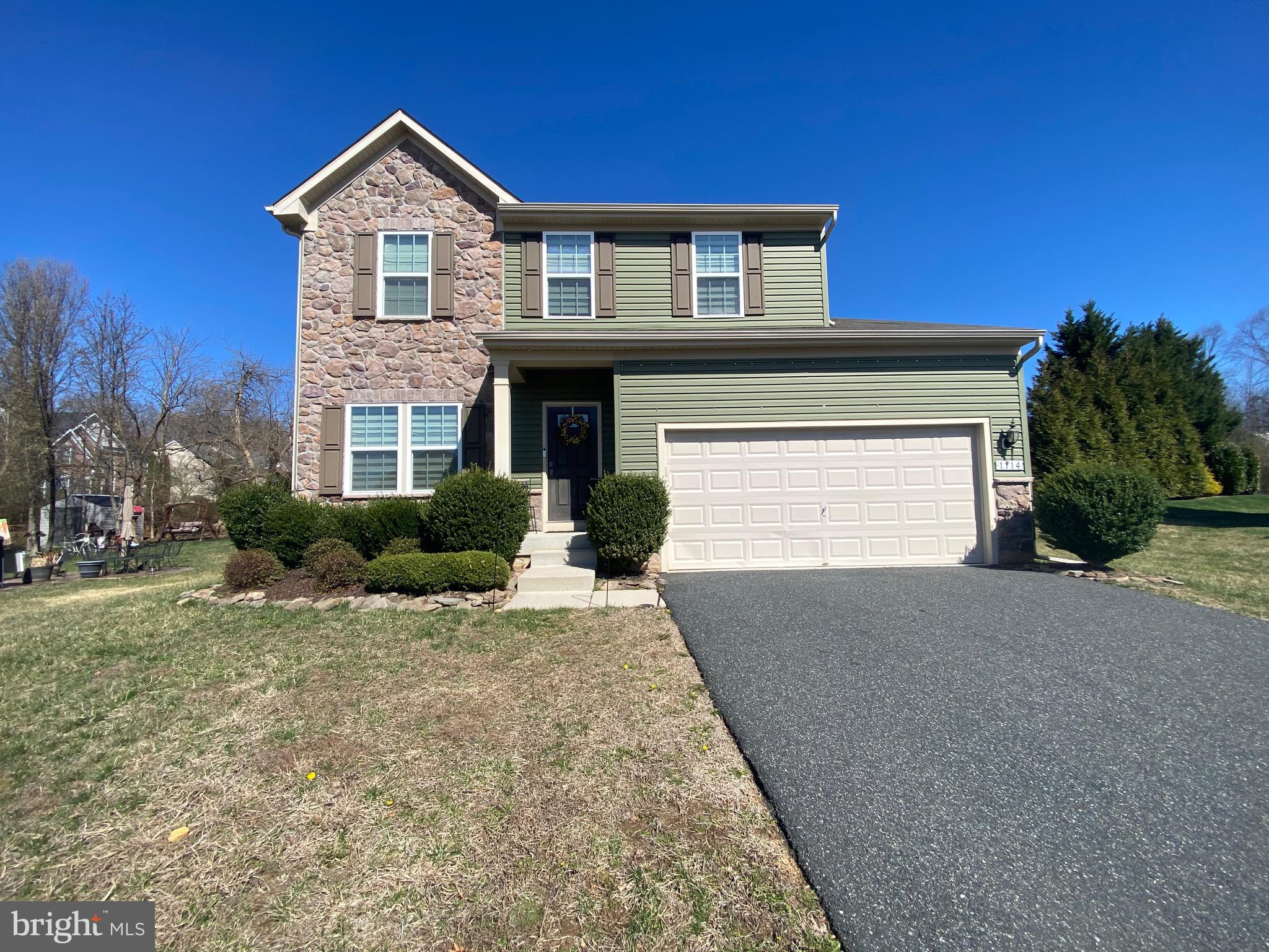 FIELDS AT ROCK GLENN - Residential Lease