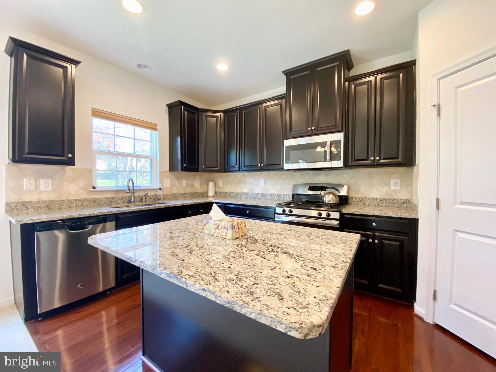 FIELDS AT ROCK GLENN - Residential Lease